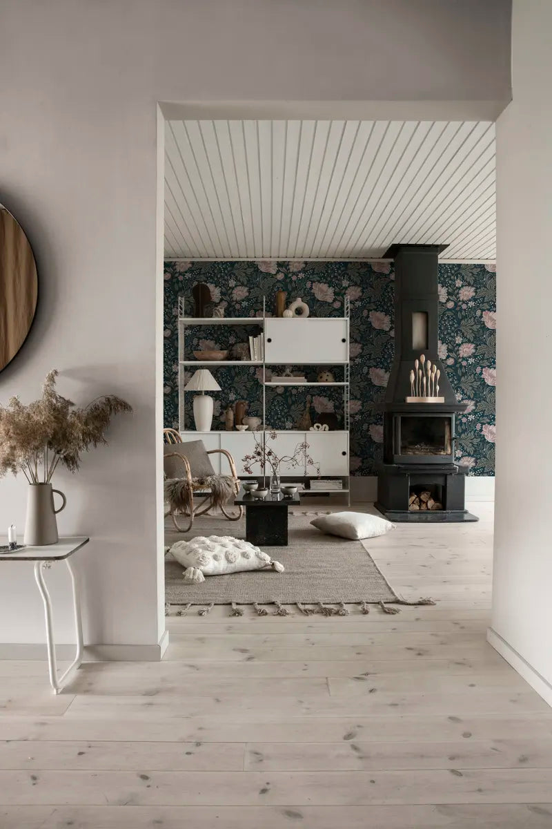 Linne wallpaper by Sandberg in a room setting