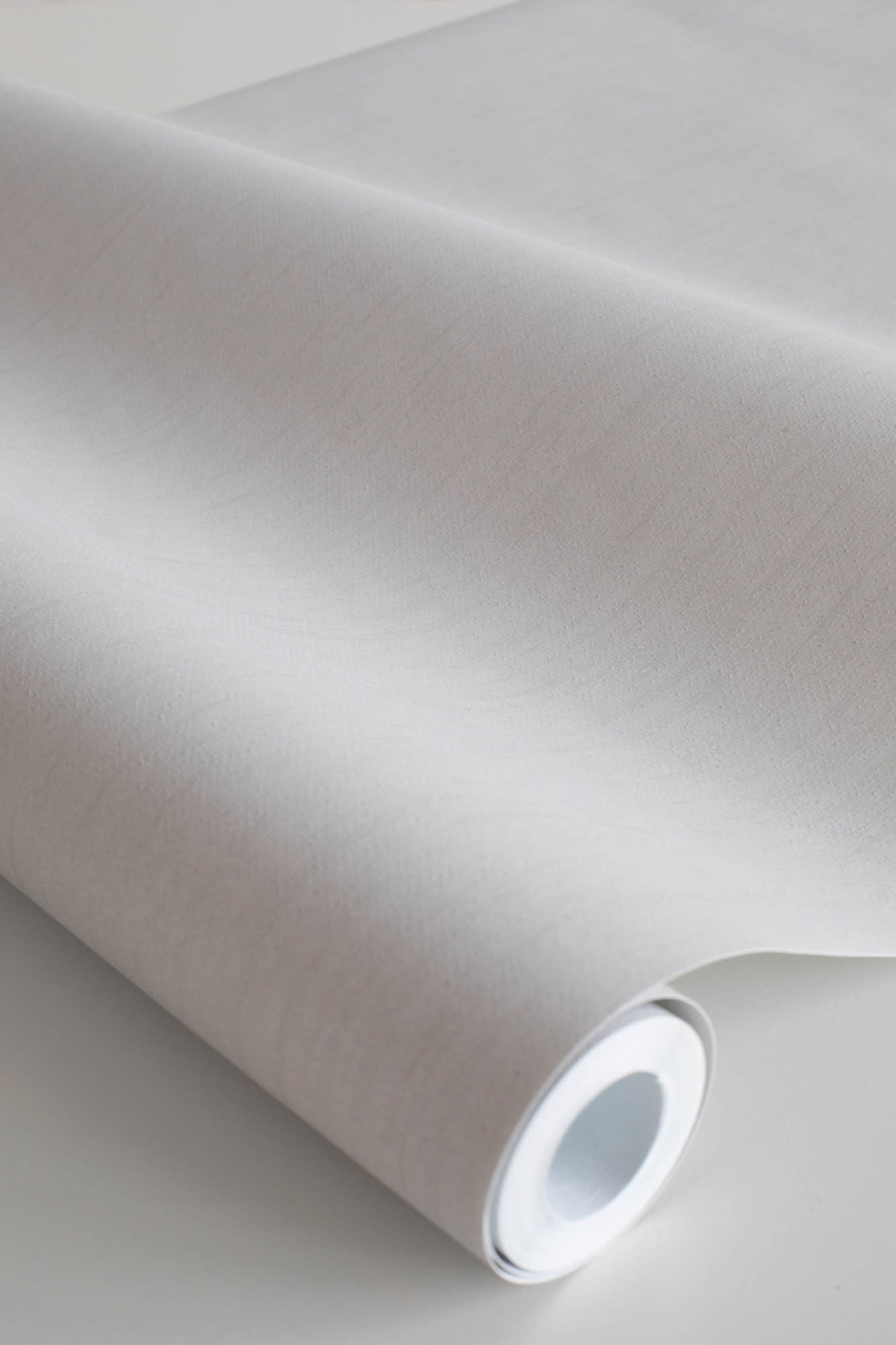Linne wallpaper by Sandberg in Grey, close detail of the print