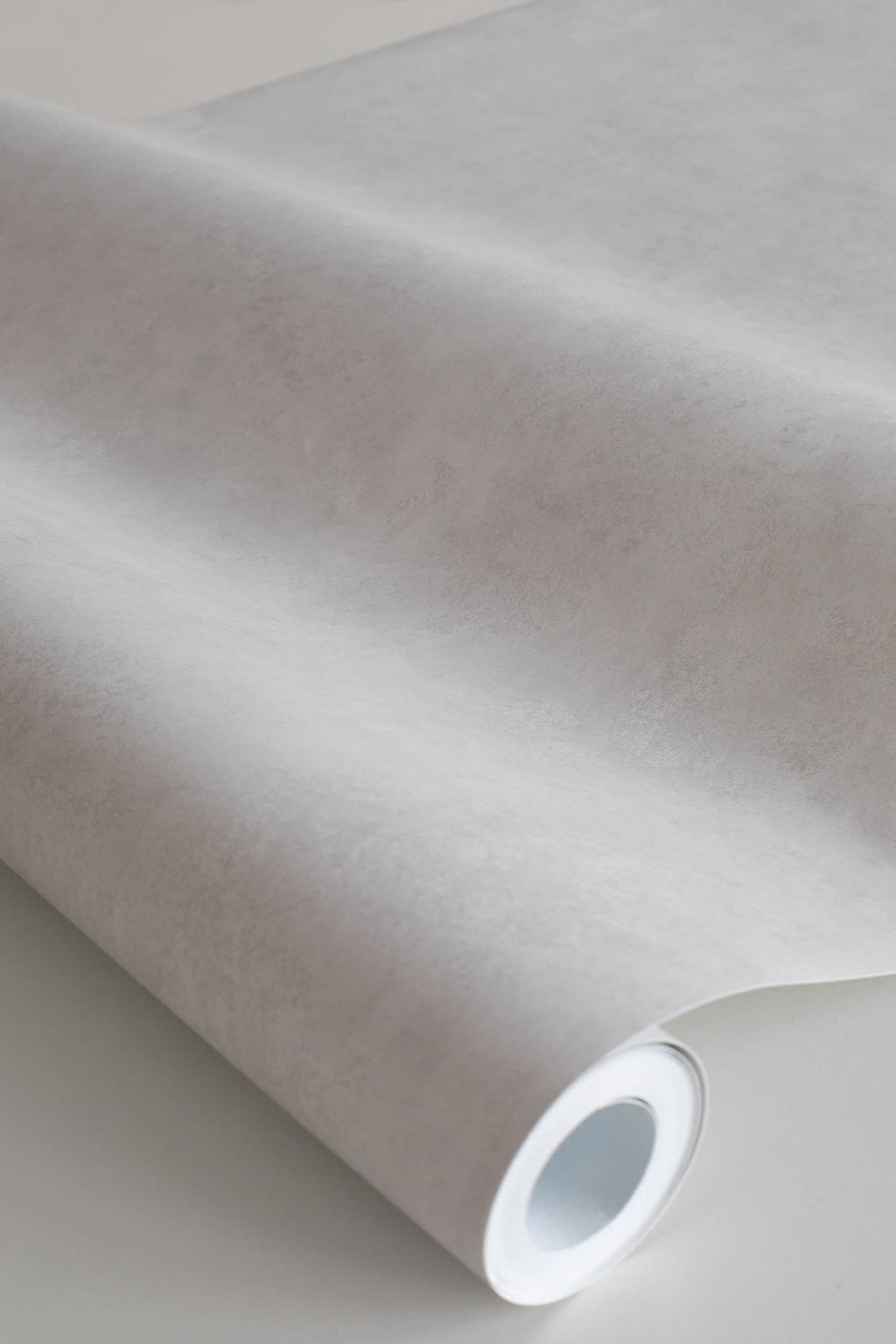 Kalk wallpaper by Sandberg in Grey, close detail of the print