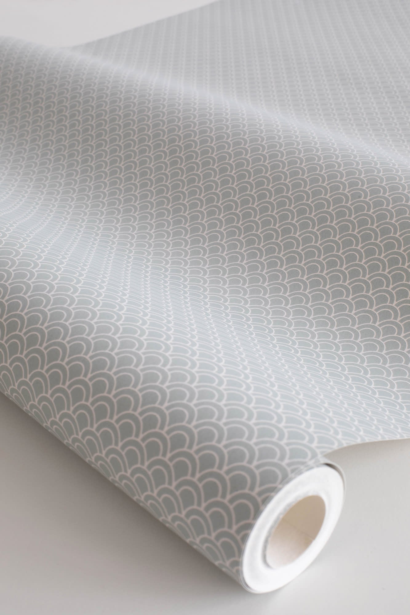 Valv wallpaper by Sandberg in Sage Green, close detail of the print