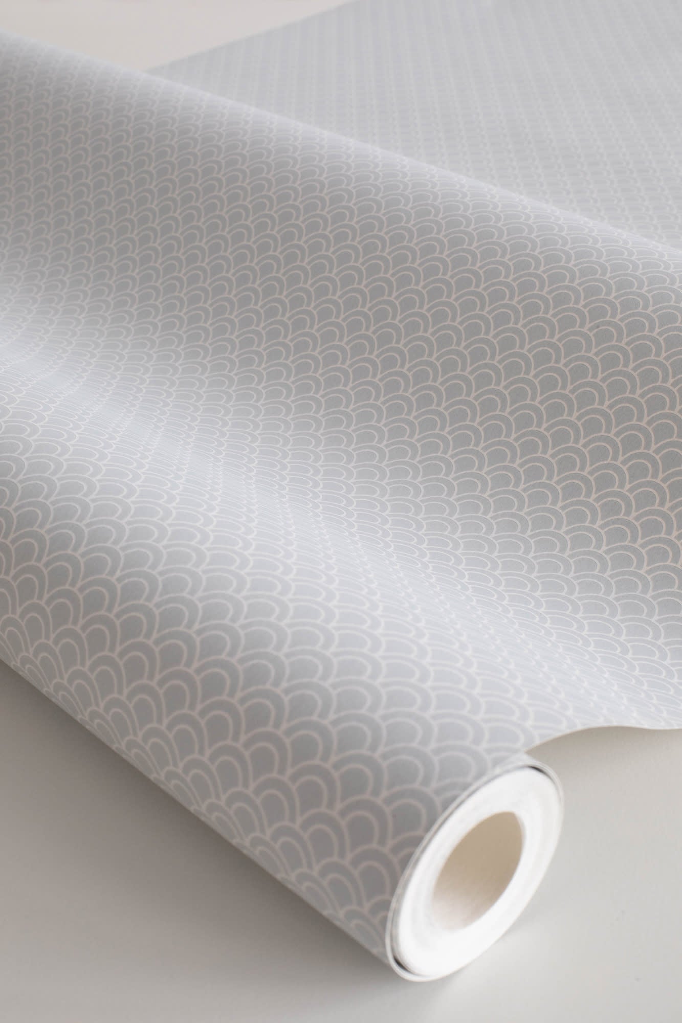 Valv wallpaper by Sandberg in Misty Blue, close detail of the print