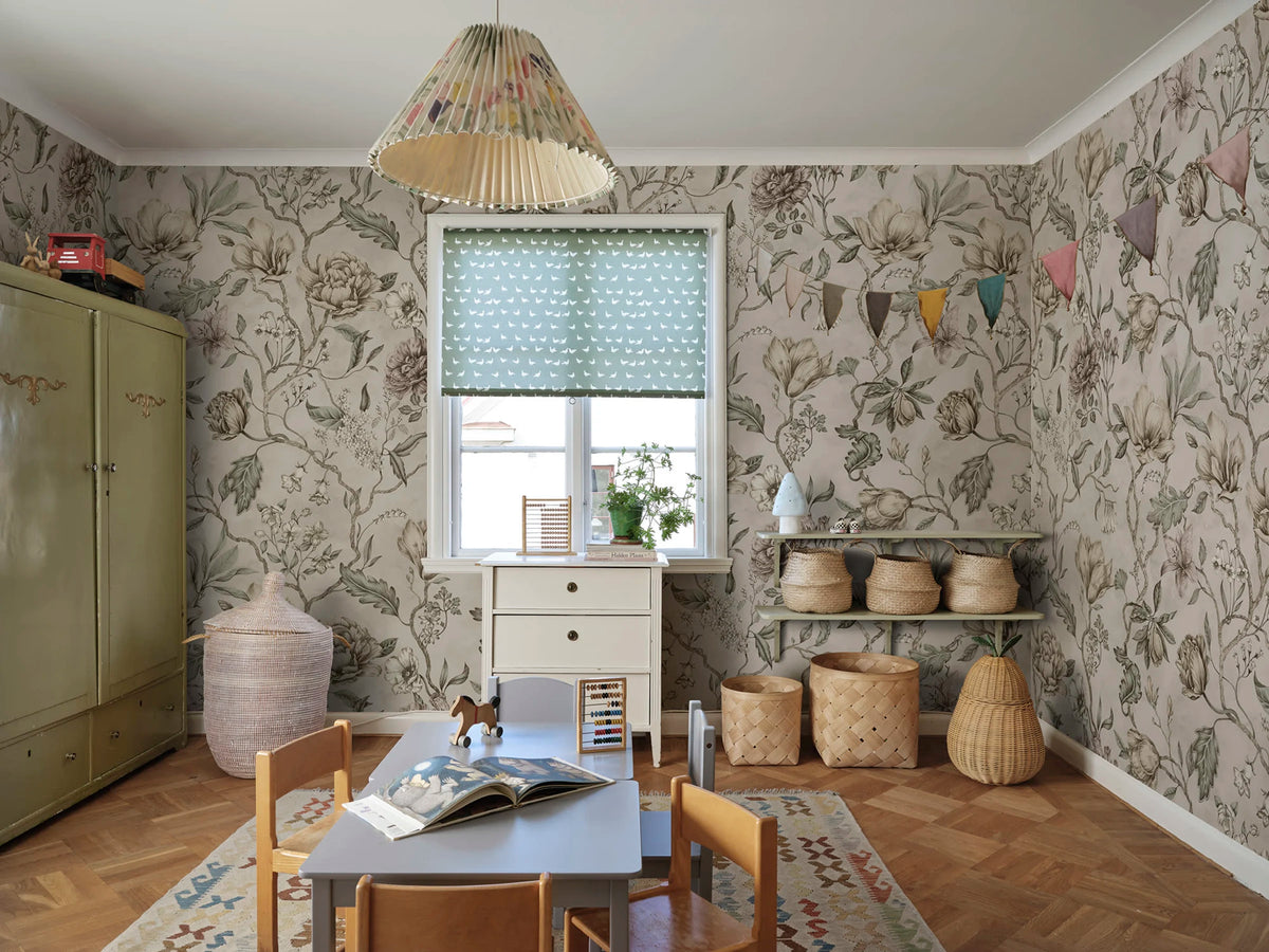 Belinda wallpaper by Sandberg – floral design, Pastel – styled in a room setting, view 16