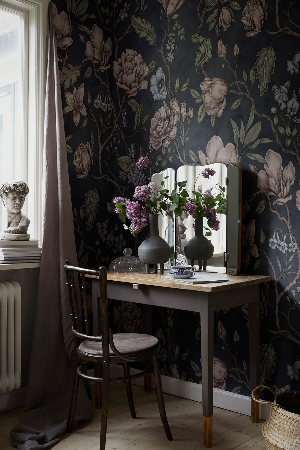 Belinda wallpaper by Sandberg – floral design, Blue – Dark Blue – styled in a room setting