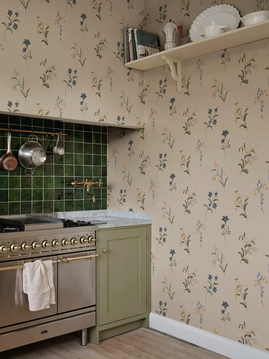 Hanna wallpaper by Sandberg in a room setting