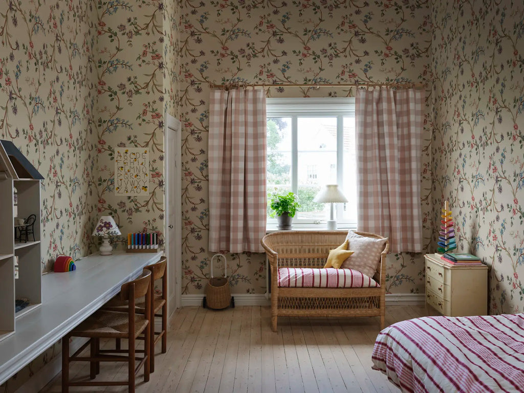 Clara wall mural by Sandberg in a room setting