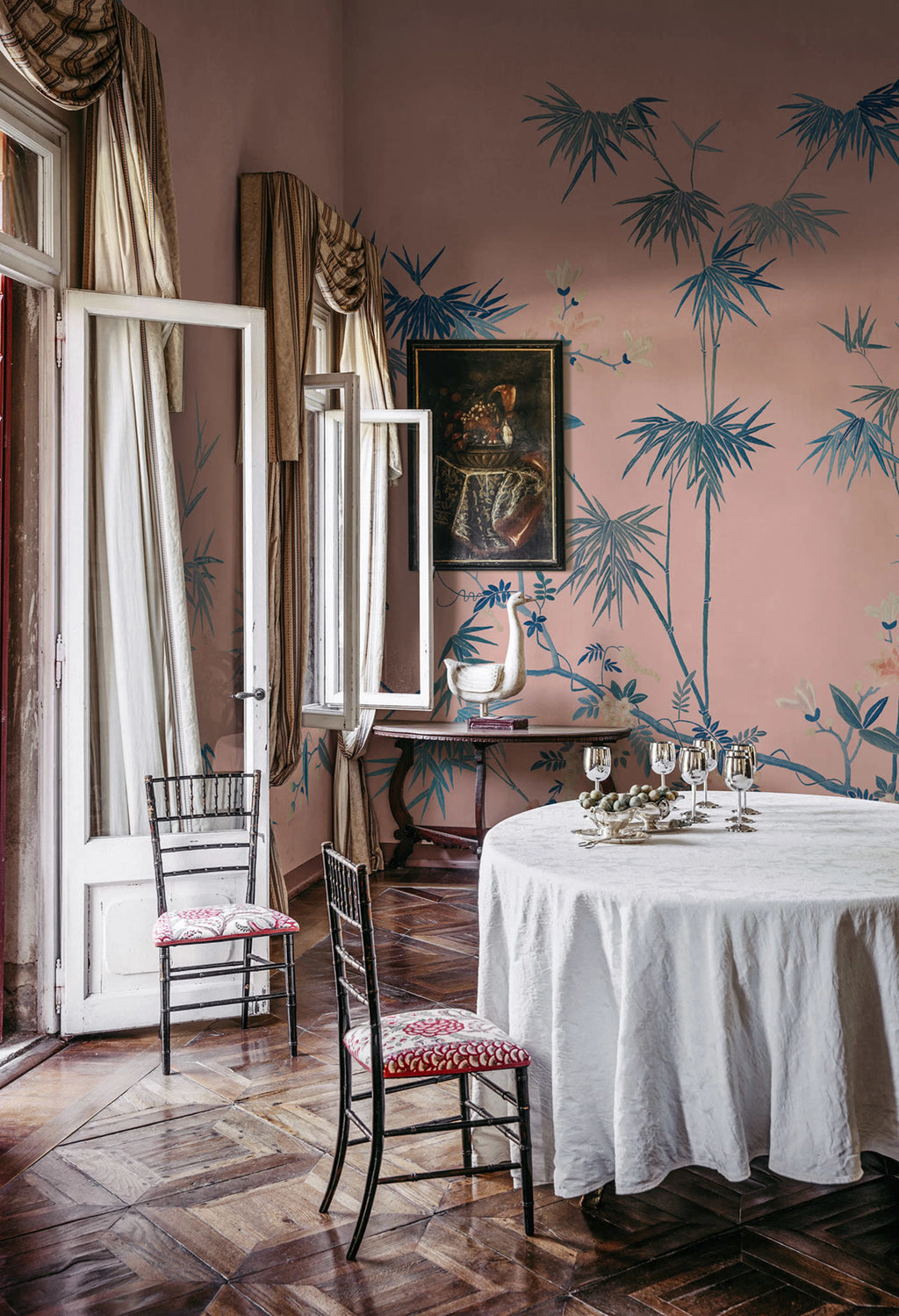 Bamboo Grove wallpaper by Sandberg – chinoiserie design, Pink – styled in a room setting, view 12