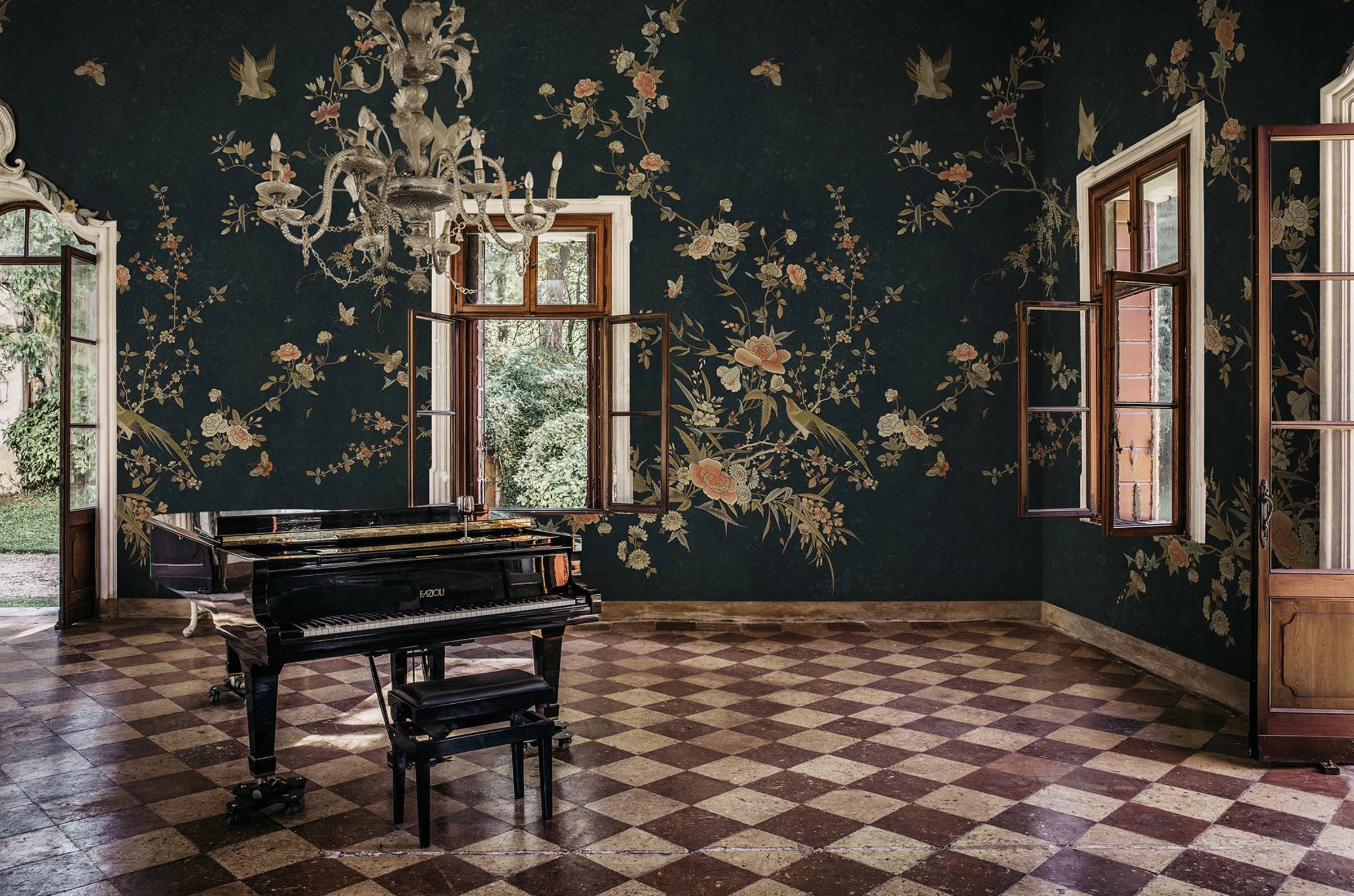 Bloom wallpaper by Sandberg – chinoiserie design, Blue – Midnight Blue – styled in a room setting, view 7