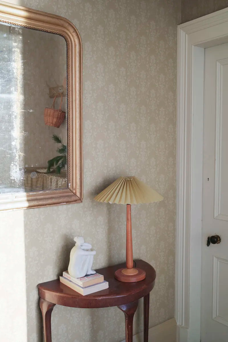Alva wallpaper by Sandberg in a room setting