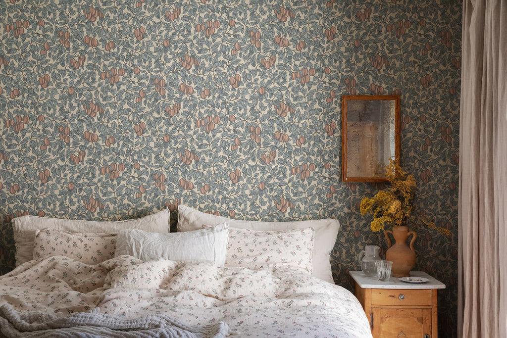 Emrik wallpaper by Sandberg in a room setting