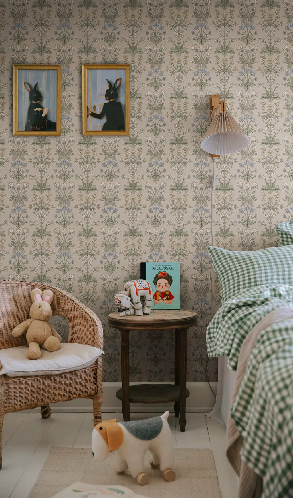 Maj wallpaper by Sandberg in a room setting