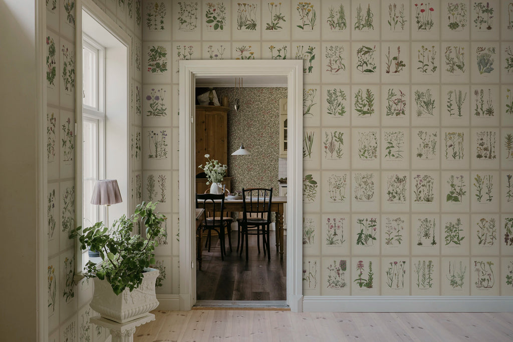 Botanica wallpaper by Sandberg – botanical design, Beige – Oat – styled in a room setting, view 3