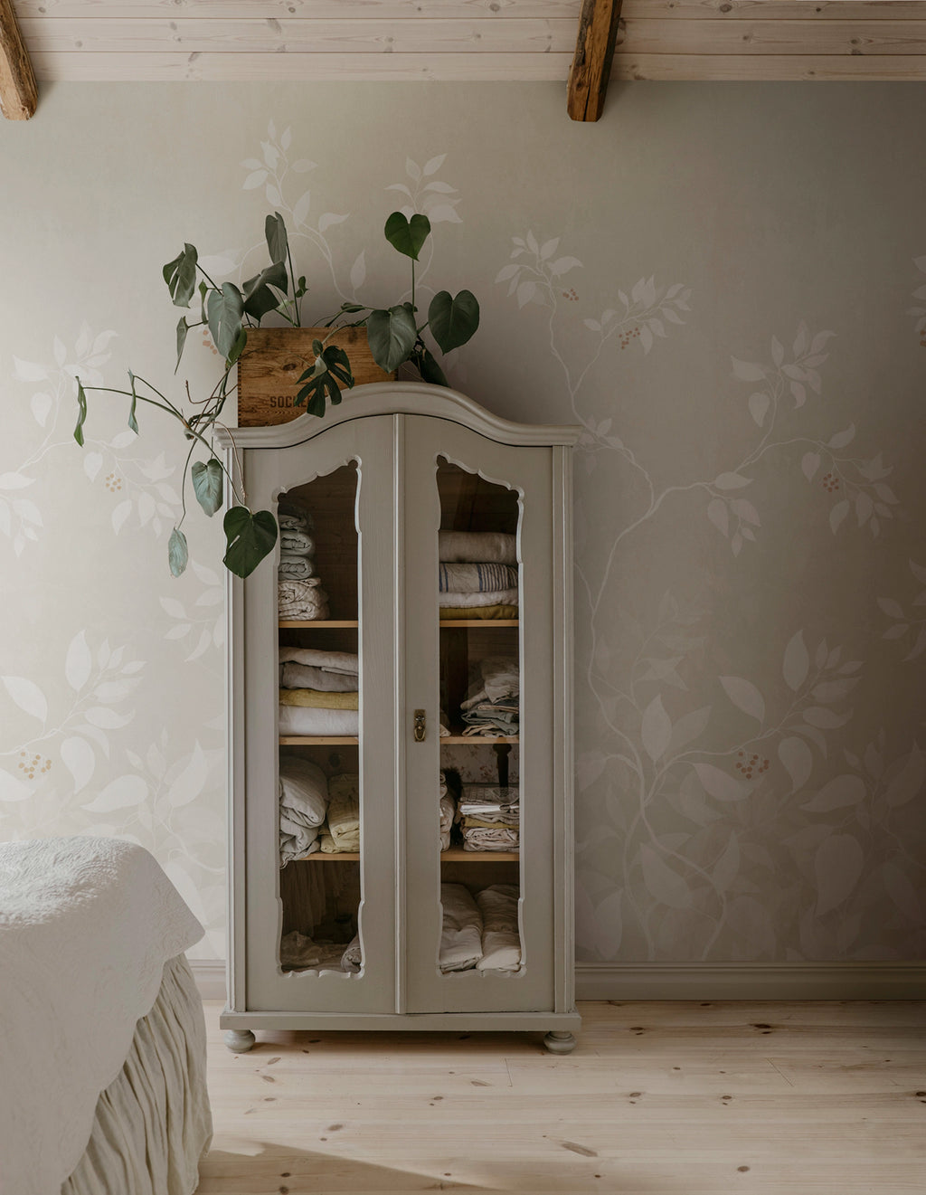 Josefine wall mural by Sandberg – botanical design, Beige – Sandstone – styled in a room setting, view 7