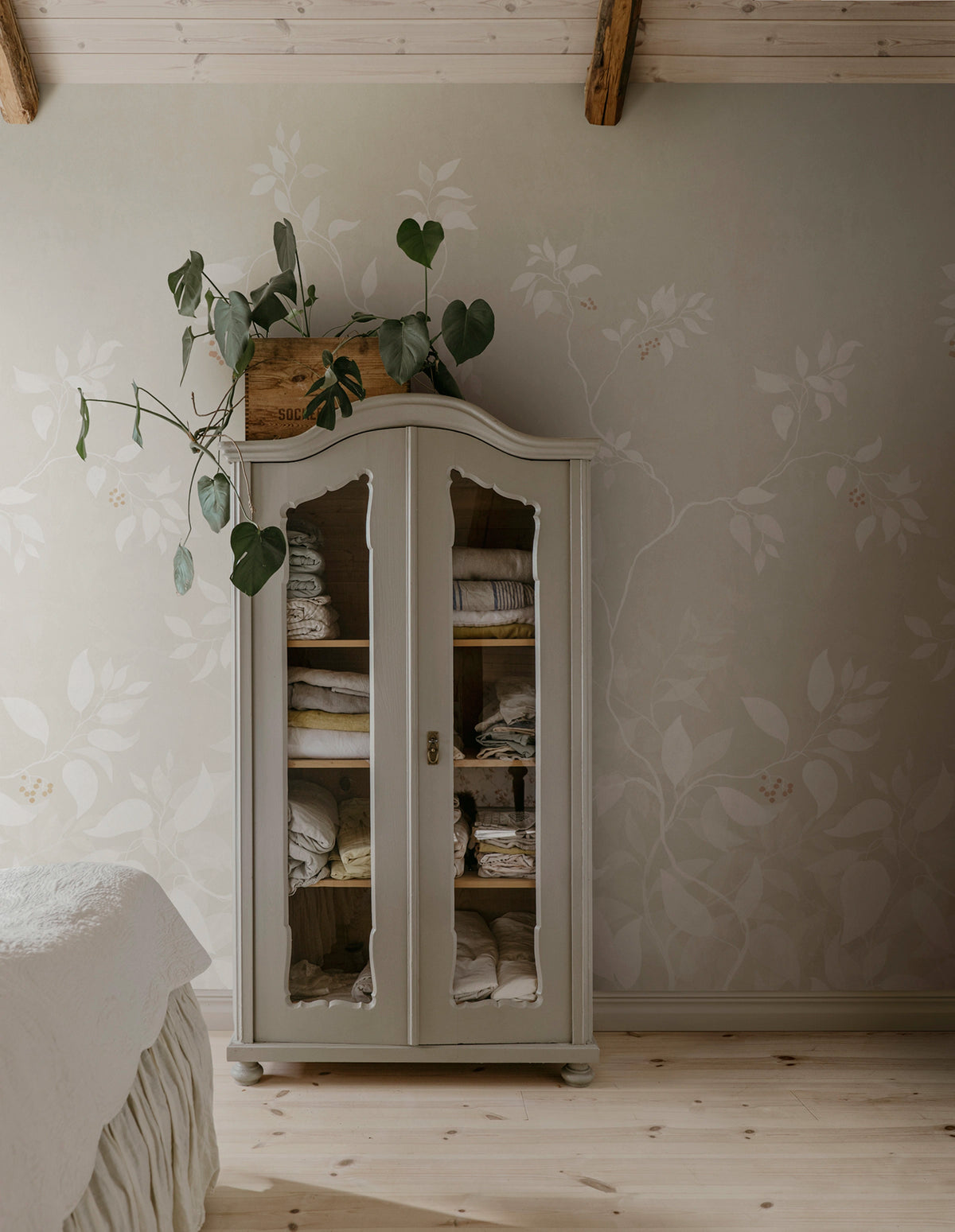 Josefine wall mural by Sandberg – botanical design, Beige – Sandstone – styled in a room setting, view 7