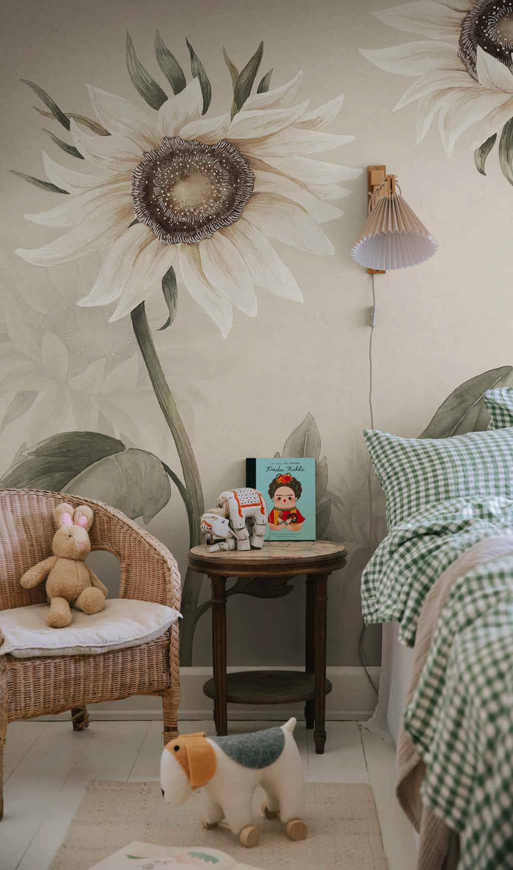 Sunflowers wall mural by Sandberg – floral design, White