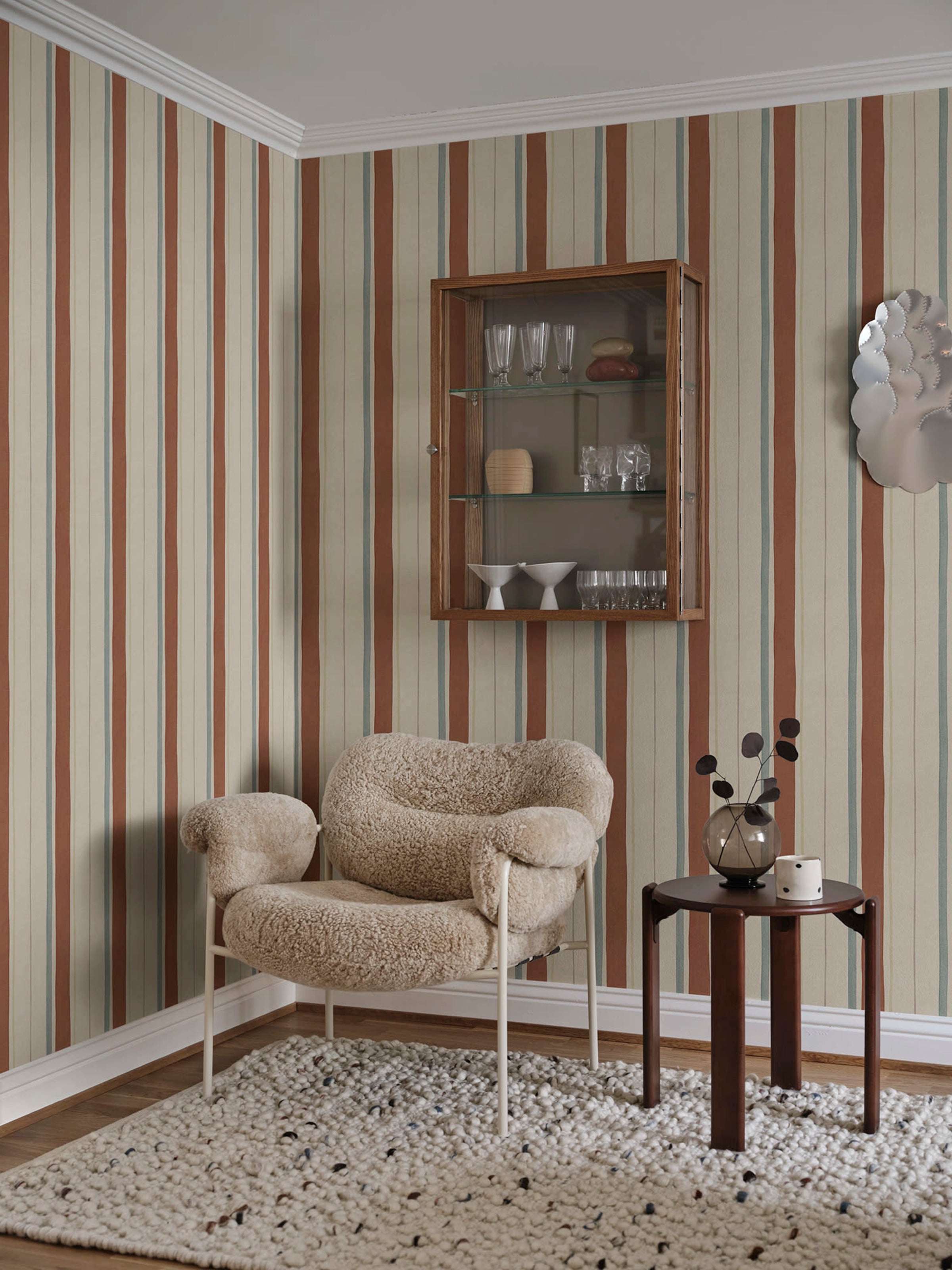 Billie wallpaper by Sandberg – stripe design, Red – styled in a room setting, view 7