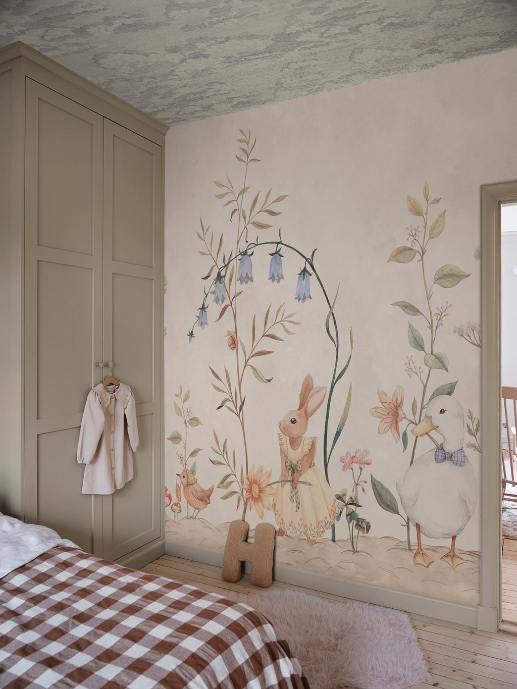 Vilhelmina wall mural by Sandberg – kids & nursery design, Beige
