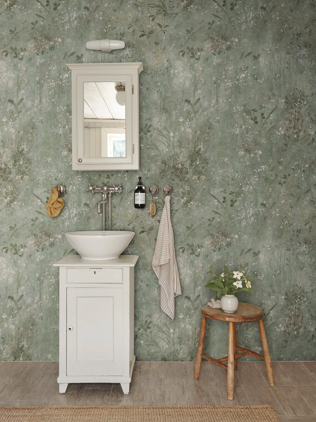 Juni wallpaper by Sandberg – floral design, Sage Green, styled in a second room setting