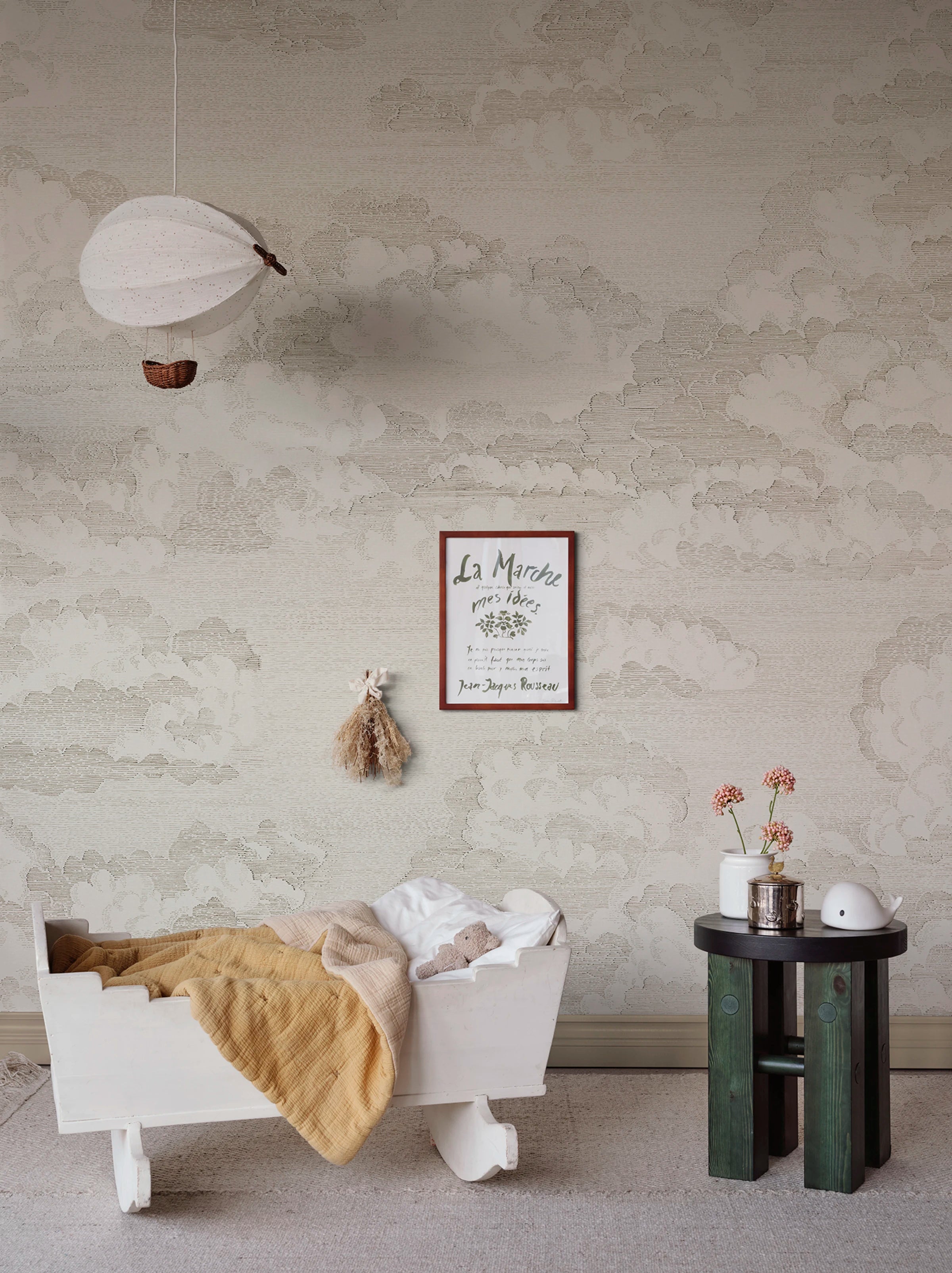 Bonnie wallpaper by Sandberg – sky & clouds design, Beige – Sand – styled in a room setting, view 5