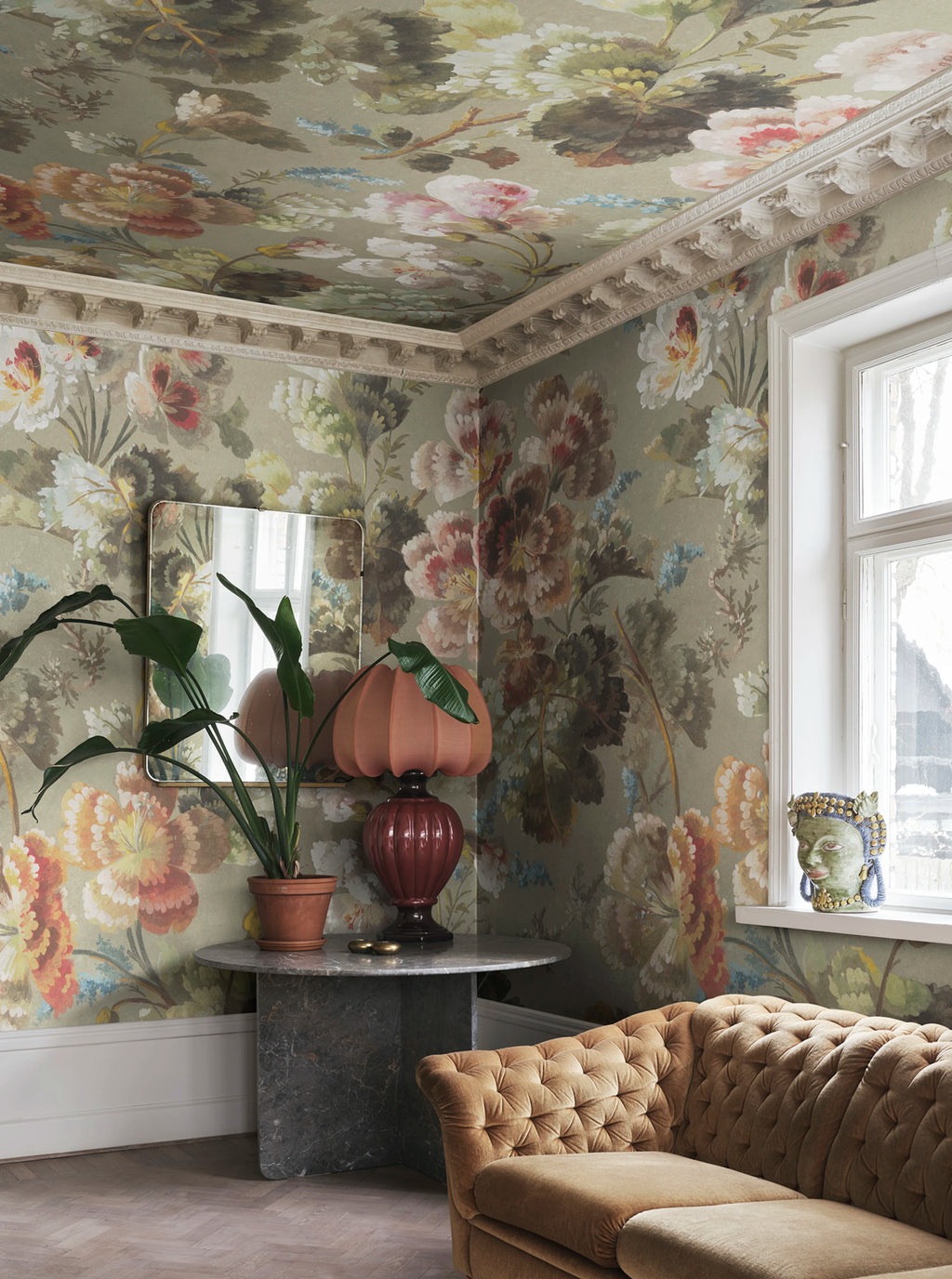Ines wallpaper by Sandberg – floral design, Sage Green – styled in a room setting, view 6
