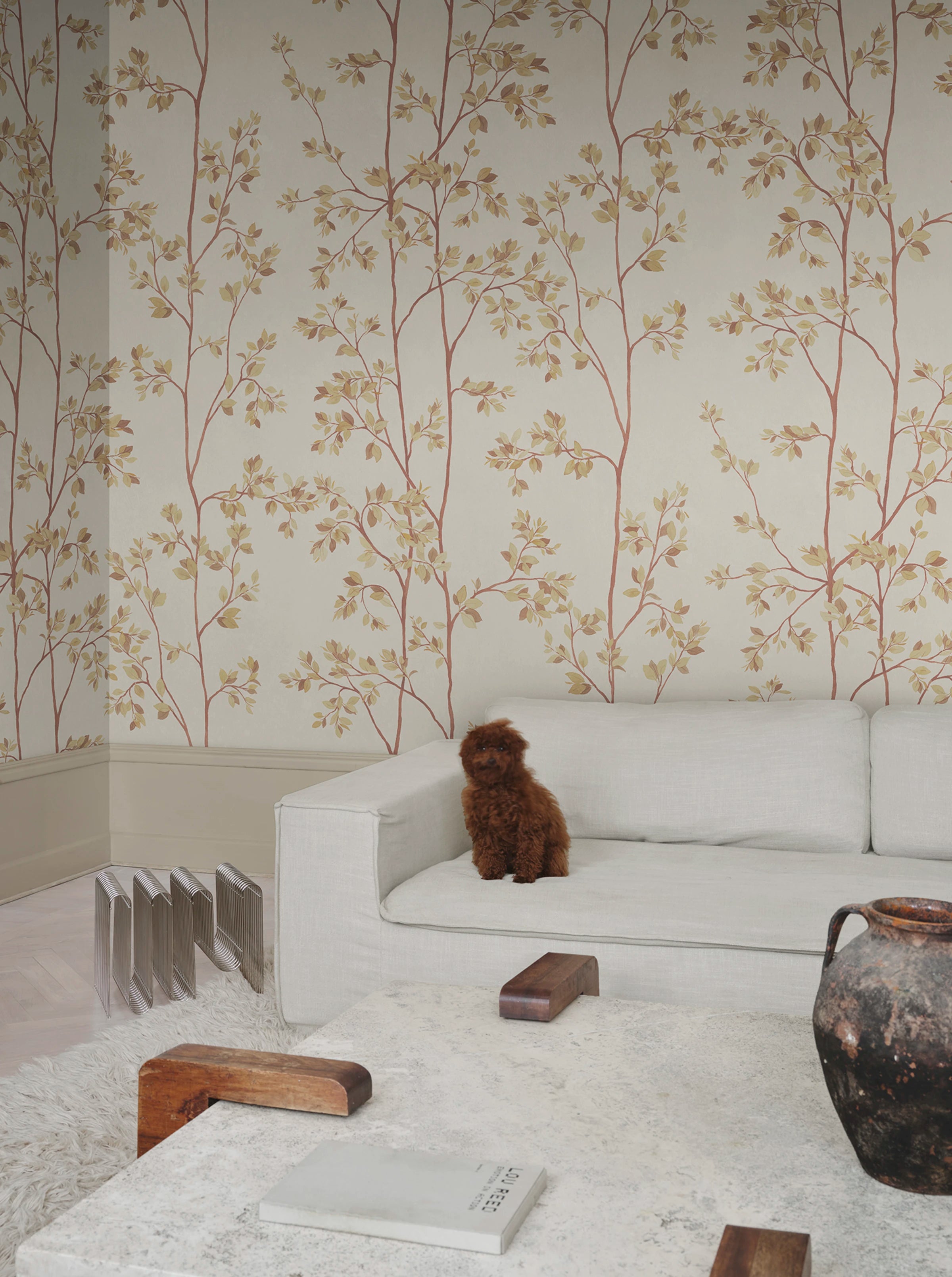 Laura wallpaper by Sandberg – botanical design, Beige – styled in a room setting