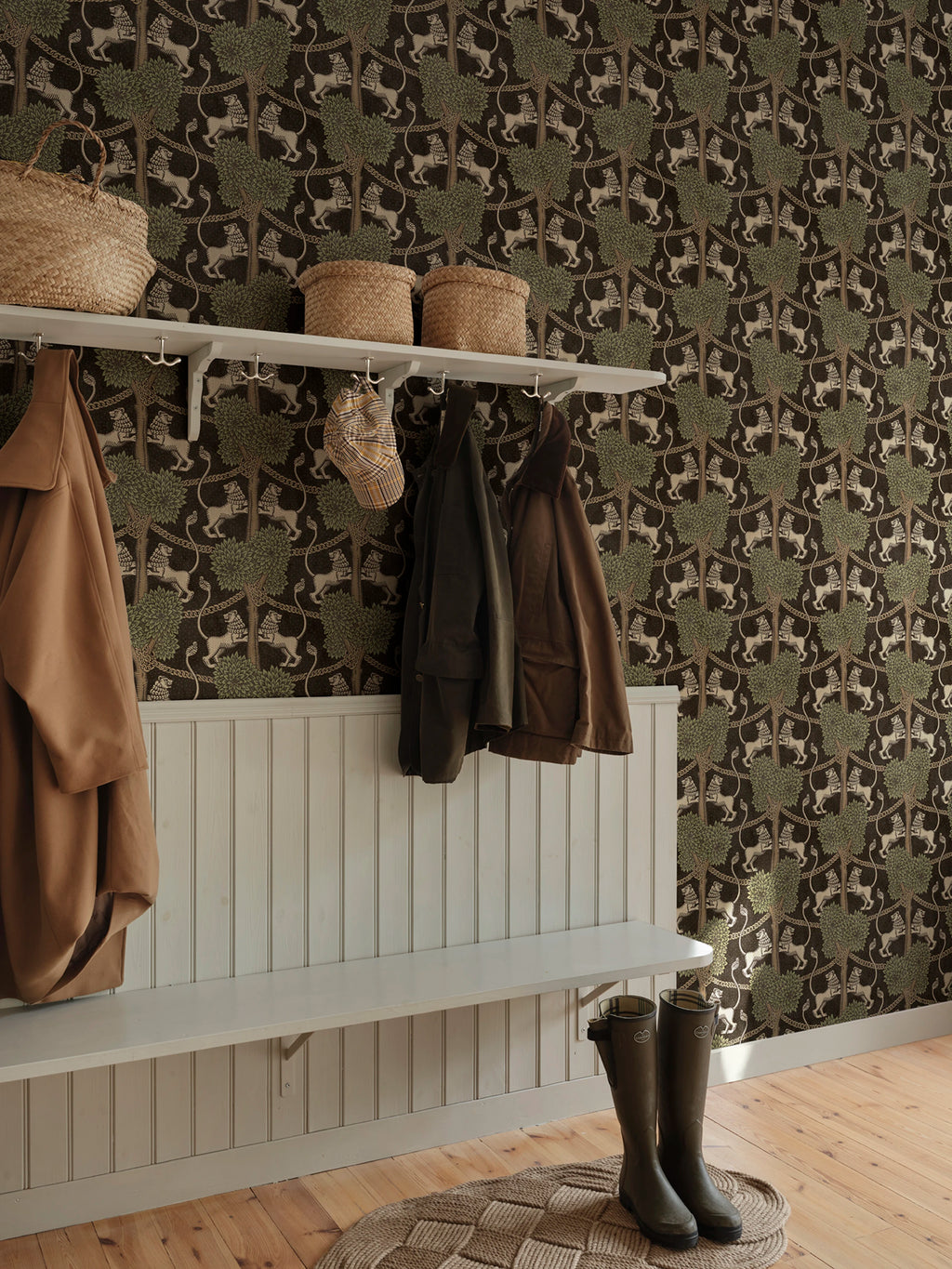 Leopold wallpaper by Sandberg – animals design, Grey – Graphite