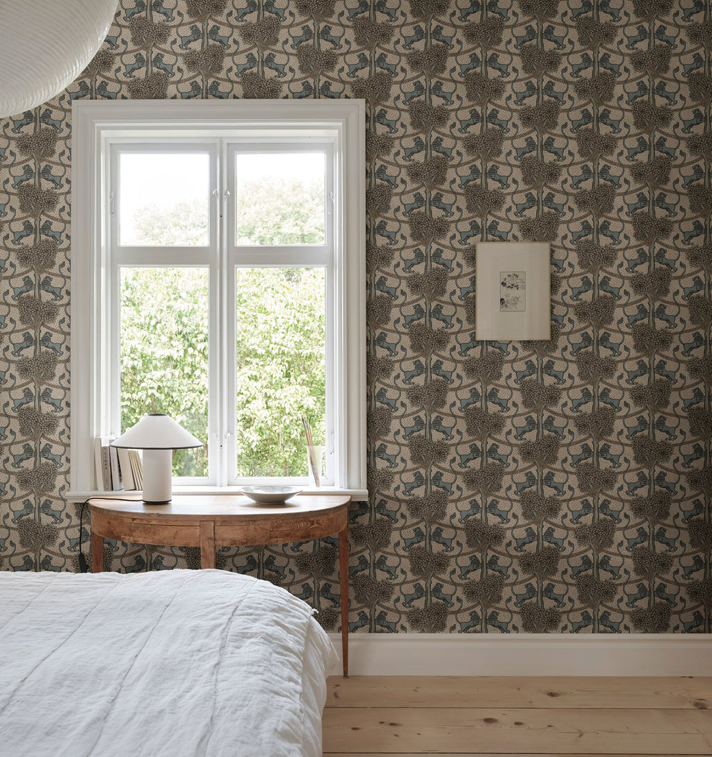 Leopold wallpaper by Sandberg – animals design, Beige