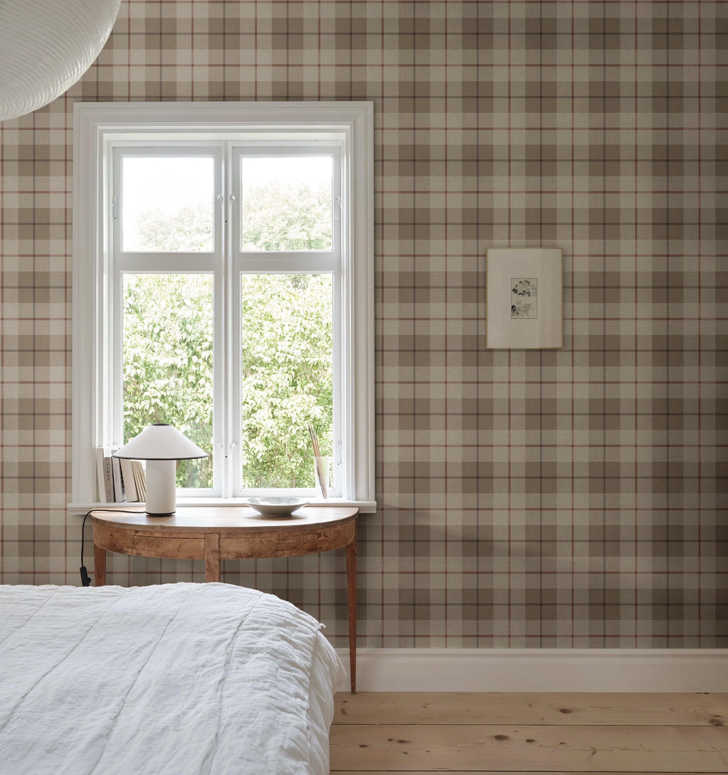 Ranold wallpaper by Sandberg – geometric design, Beige, styled in a second room setting
