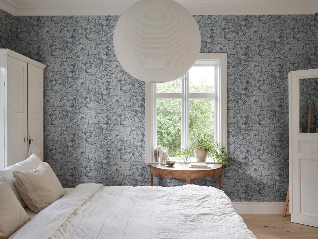 Baccus wallpaper by Sandberg – monochrome design, Light Blue – styled in a room setting, view 6