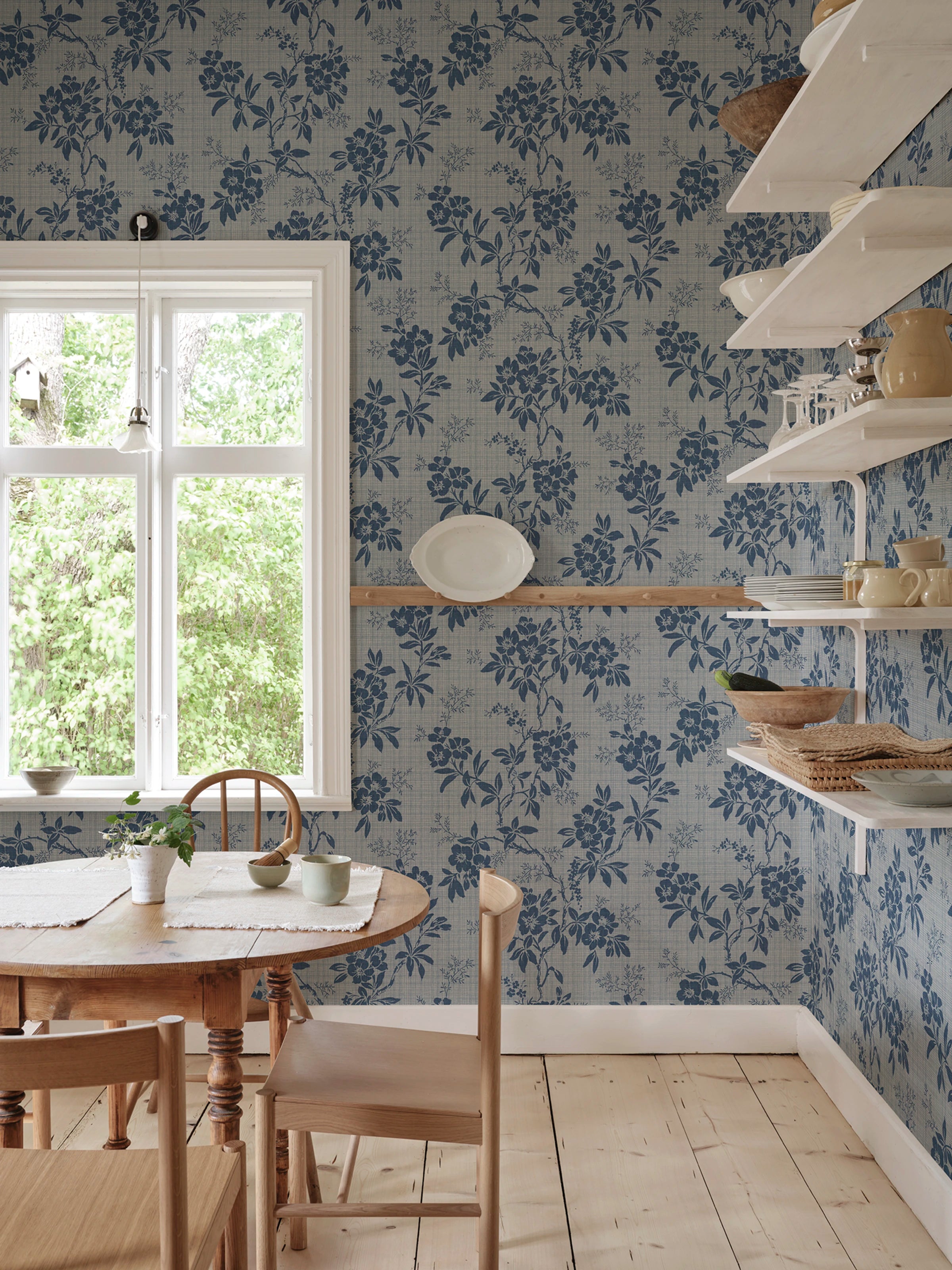 Vera wallpaper by Sandberg – floral design, Blue