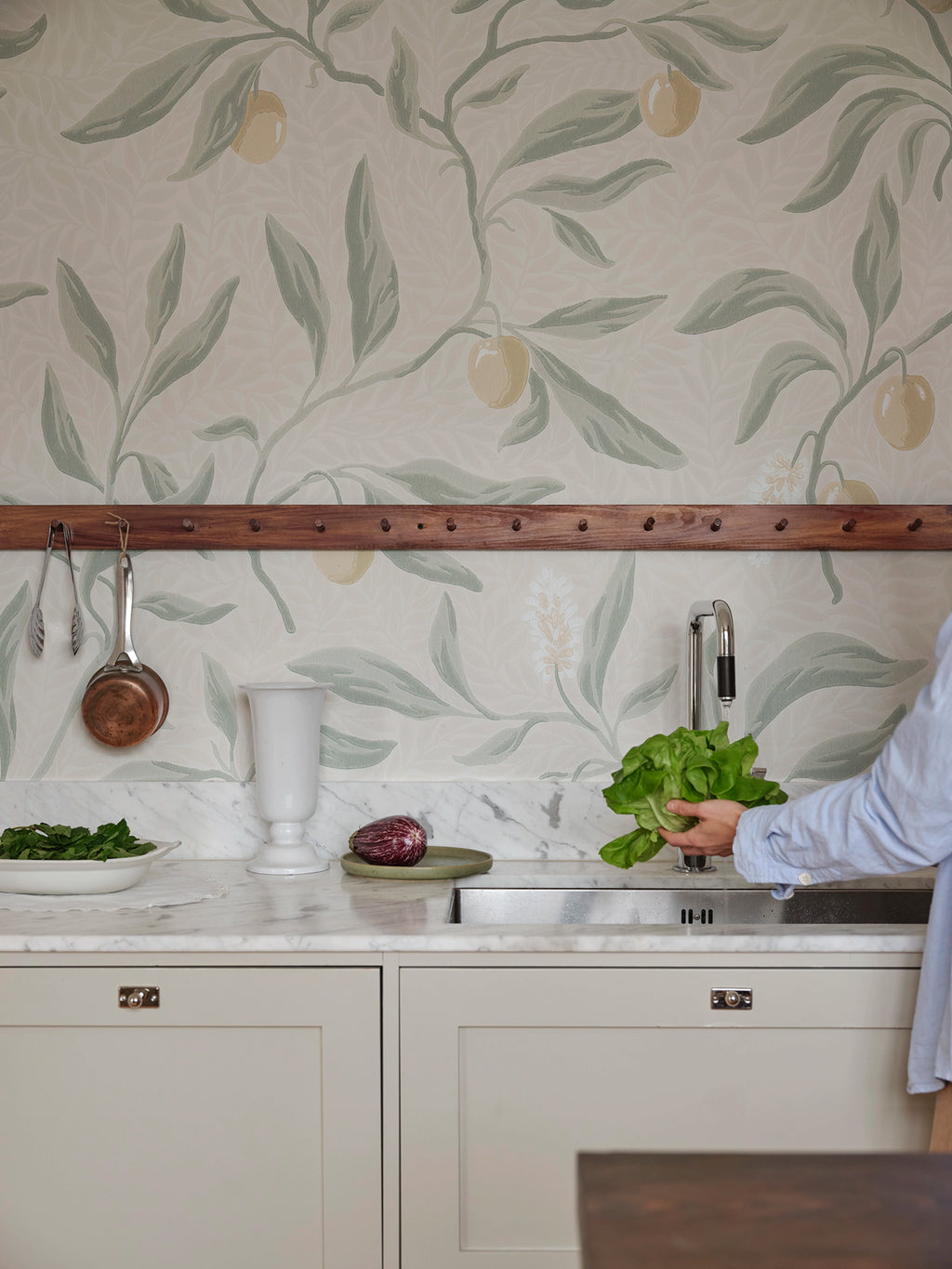 Vinnie Mural wall mural by Sandberg – botanical design, Sage Green