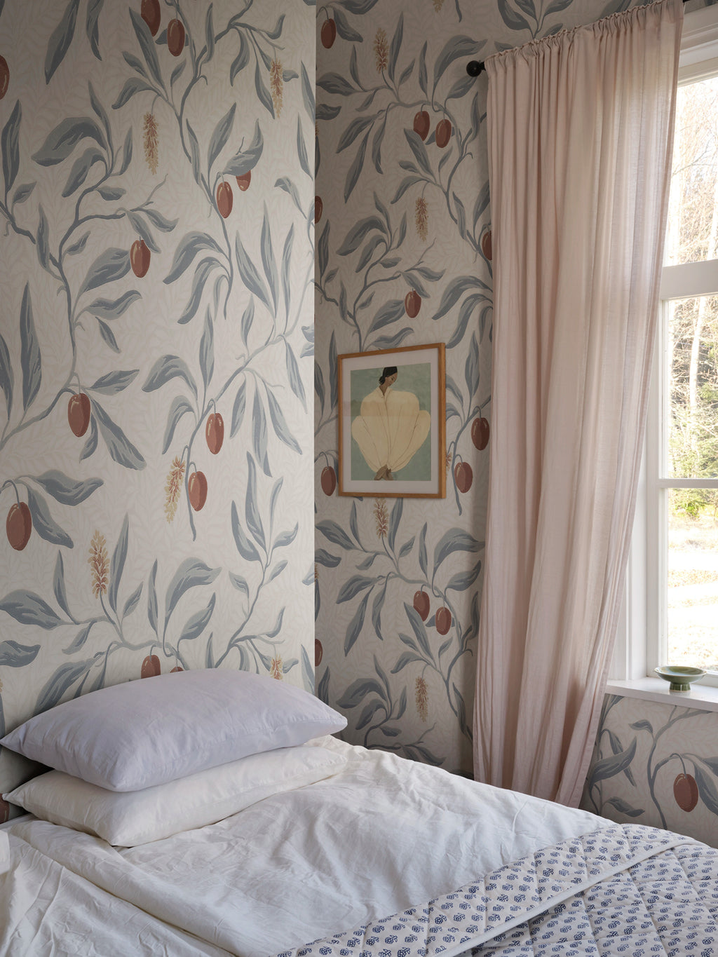 Vinnie Mural wall mural by Sandberg – botanical design, Blue – Misty Blue