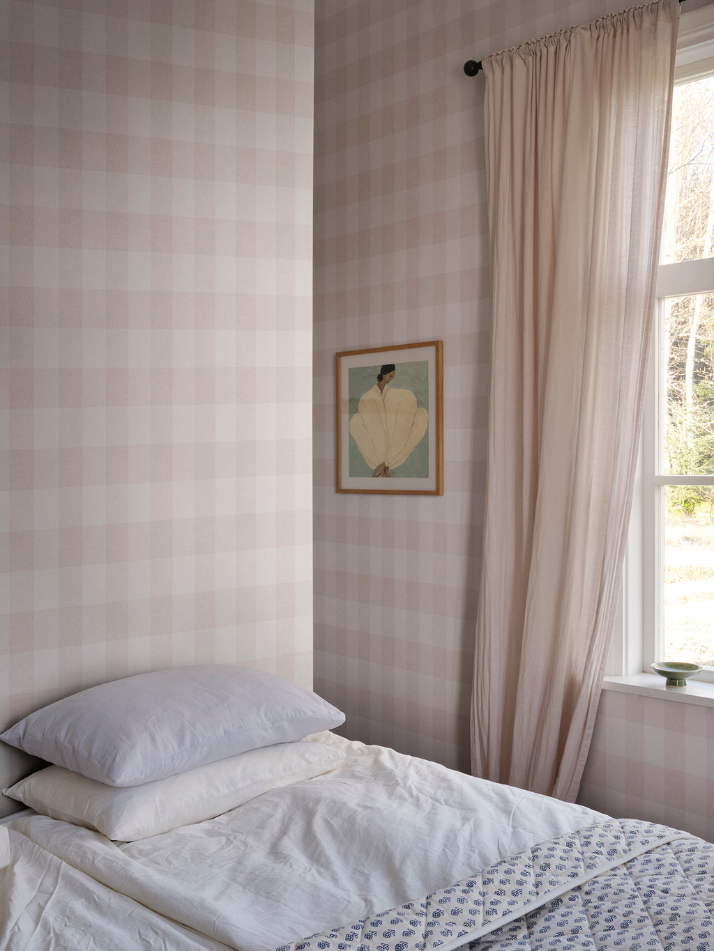 Lykke wallpaper by Sandberg in Blush, styled in a room, view 2