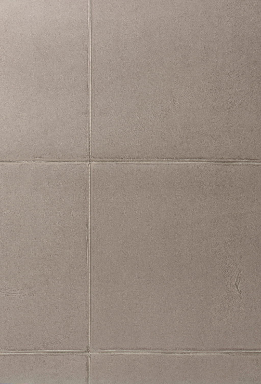 Campo wallpaper by Arte in Beige – Sandstone – flat swatch of the tiled leather pattern