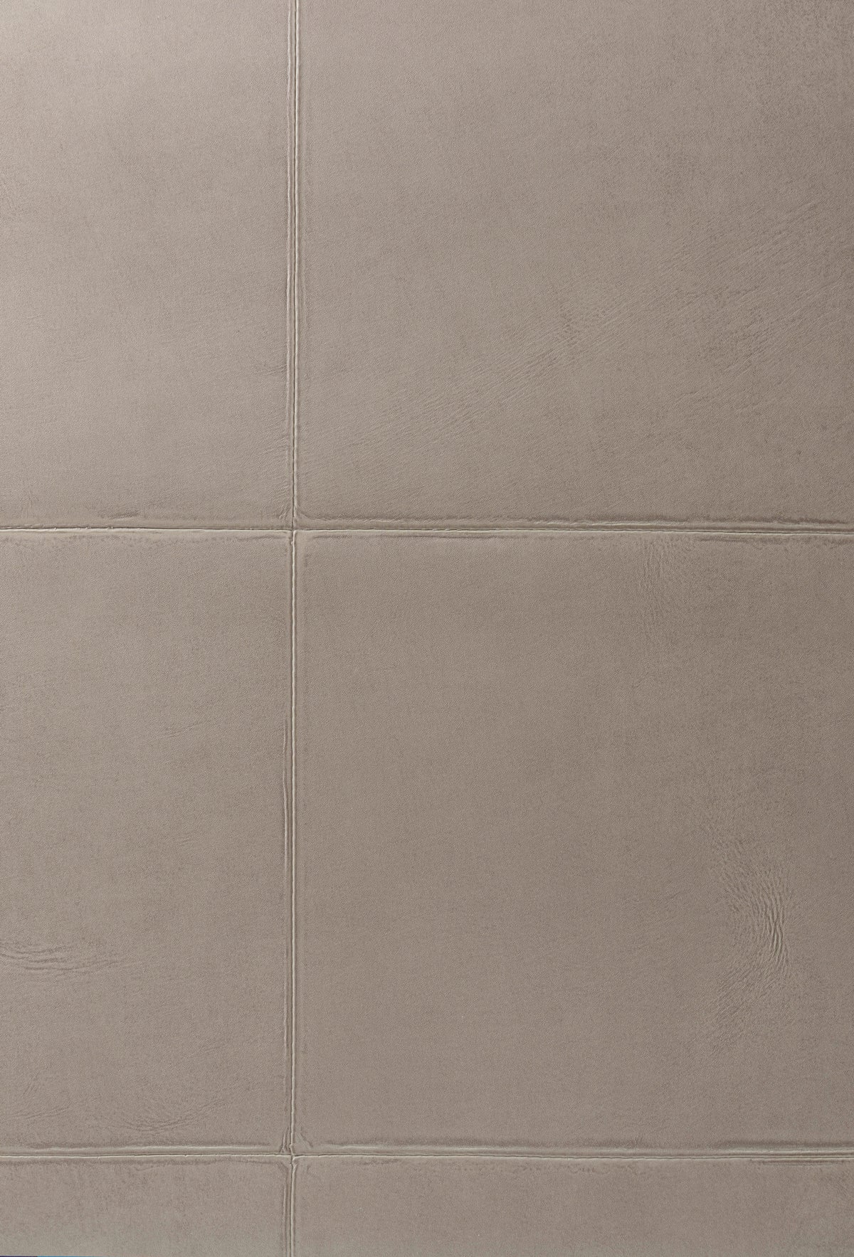 Campo wallpaper by Arte in Beige – Sandstone – flat swatch of the tiled leather pattern