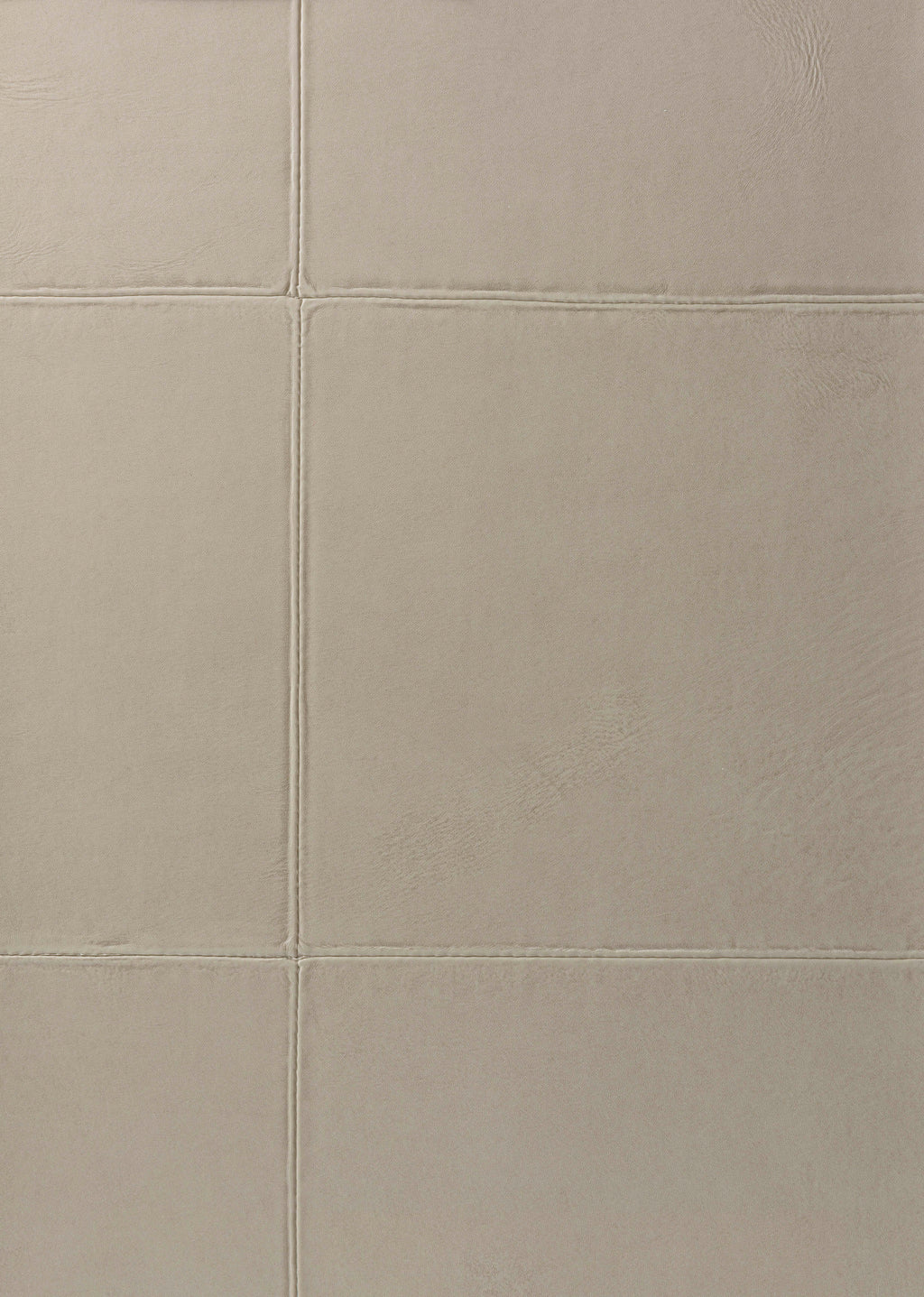Campo wallpaper by Arte in Beige – Clay – flat swatch of the tiled leather pattern