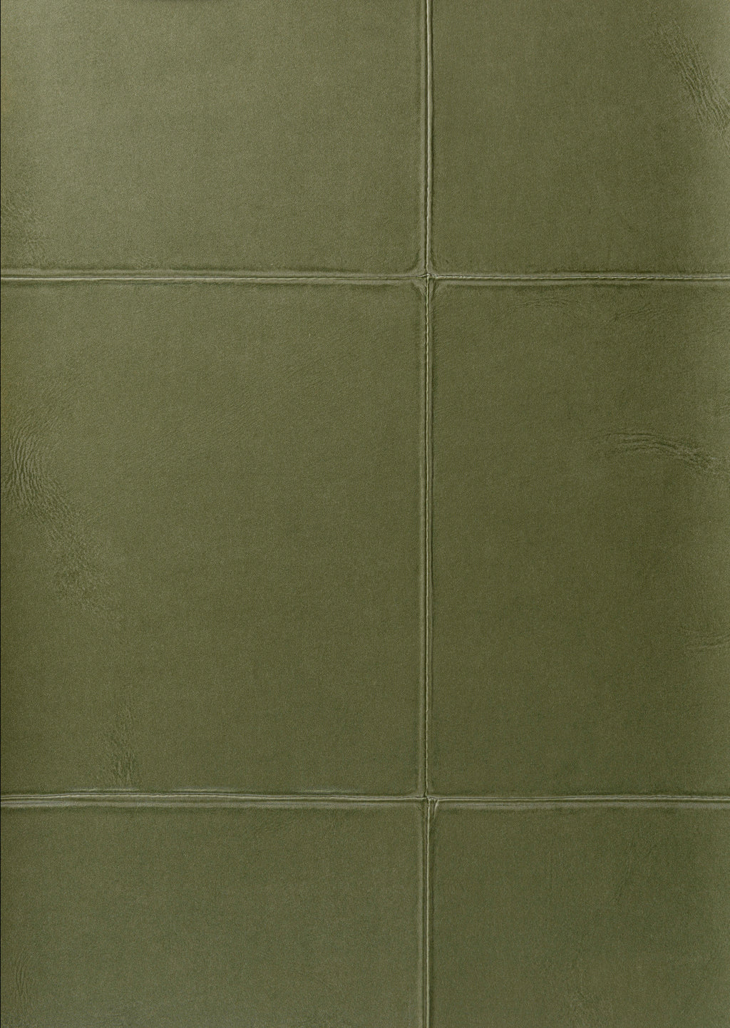 Campo wallpaper by Arte in Green (Olive) – flat swatch of the tiled leather pattern