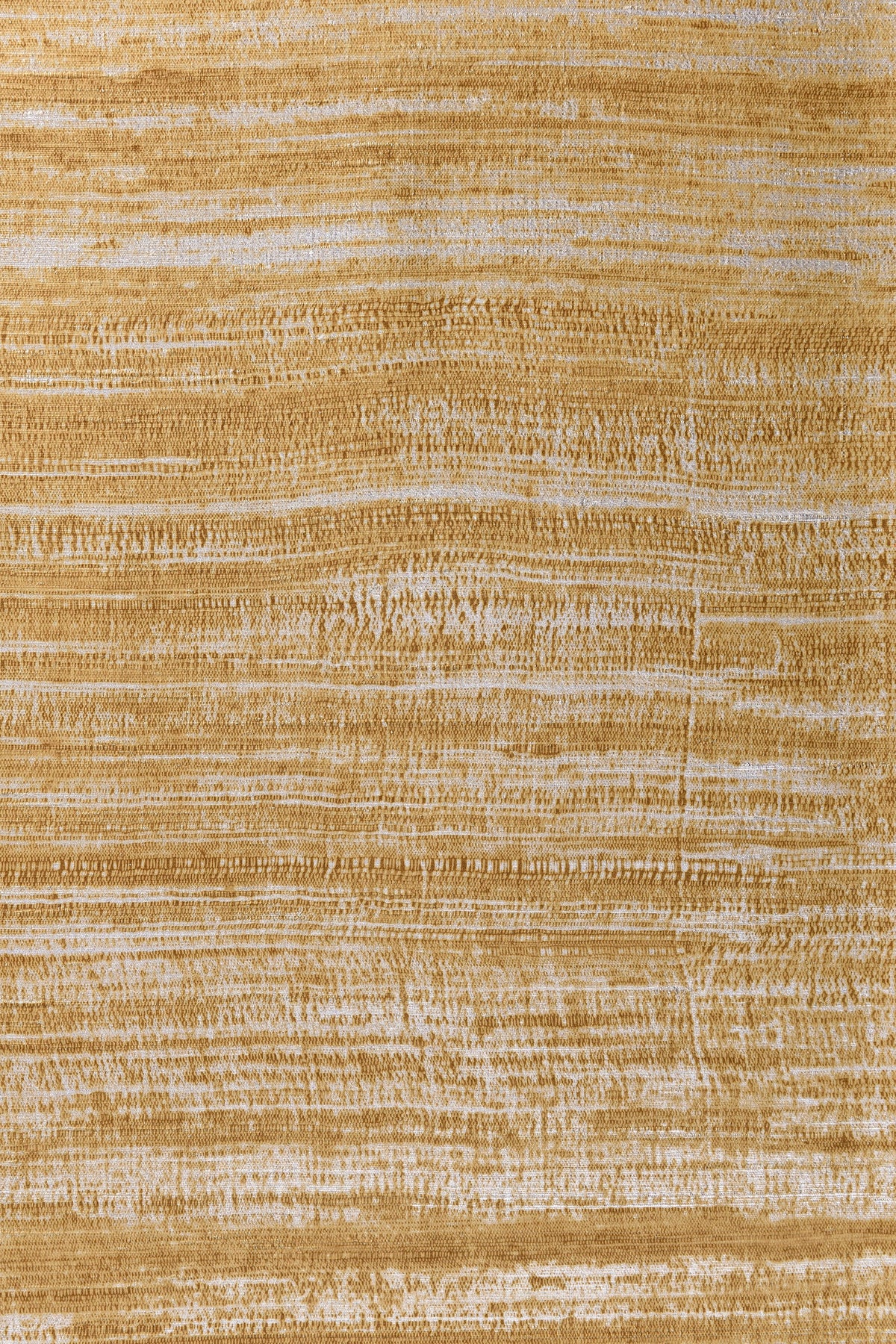 Eri wallpaper by Arte in Gold (Medaillon) – flat swatch of the open-weave silk texture pattern