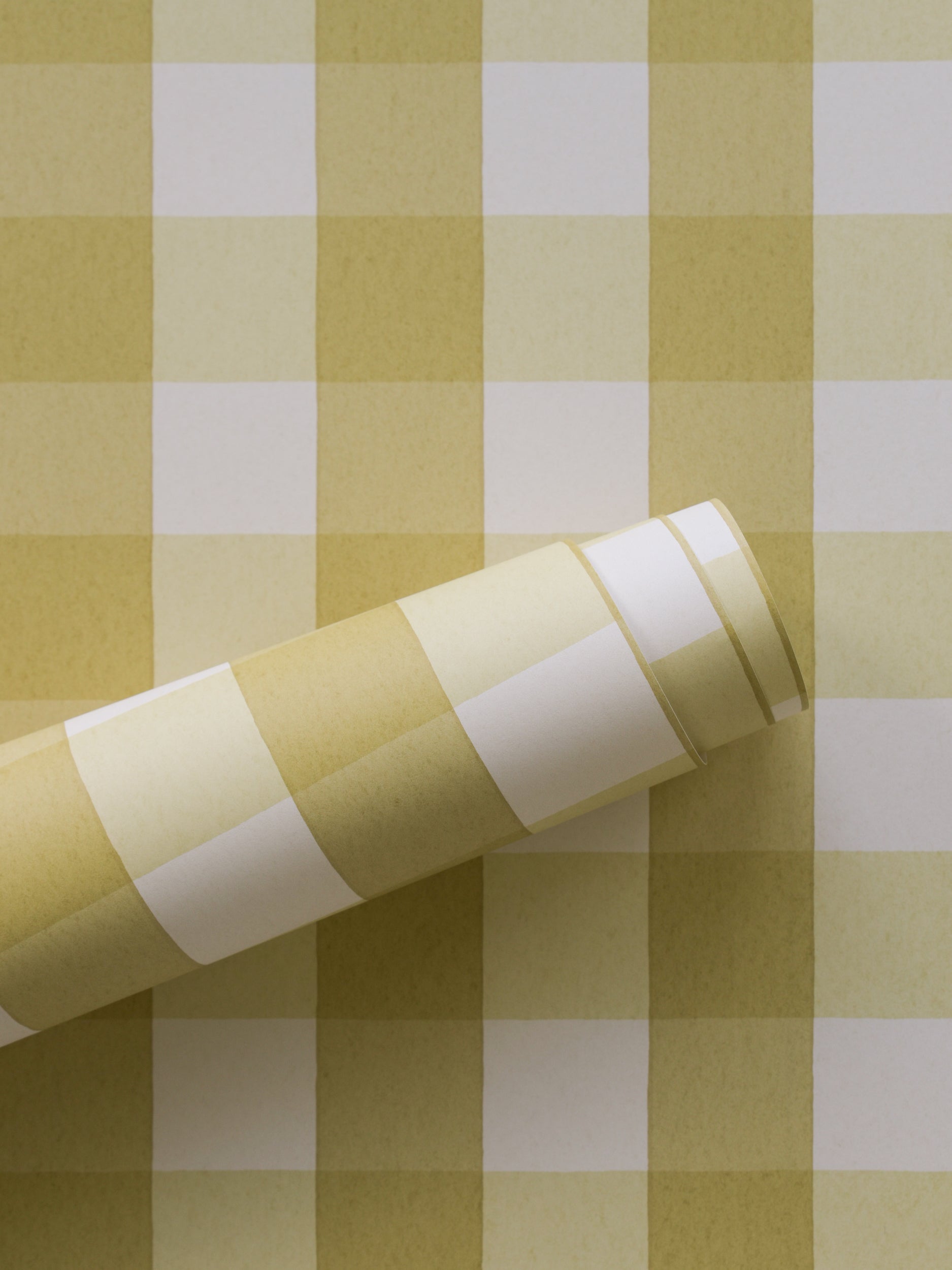 Picnic wallpaper by Langelid/von Bromssen - geometric design in Yellow – Dijon