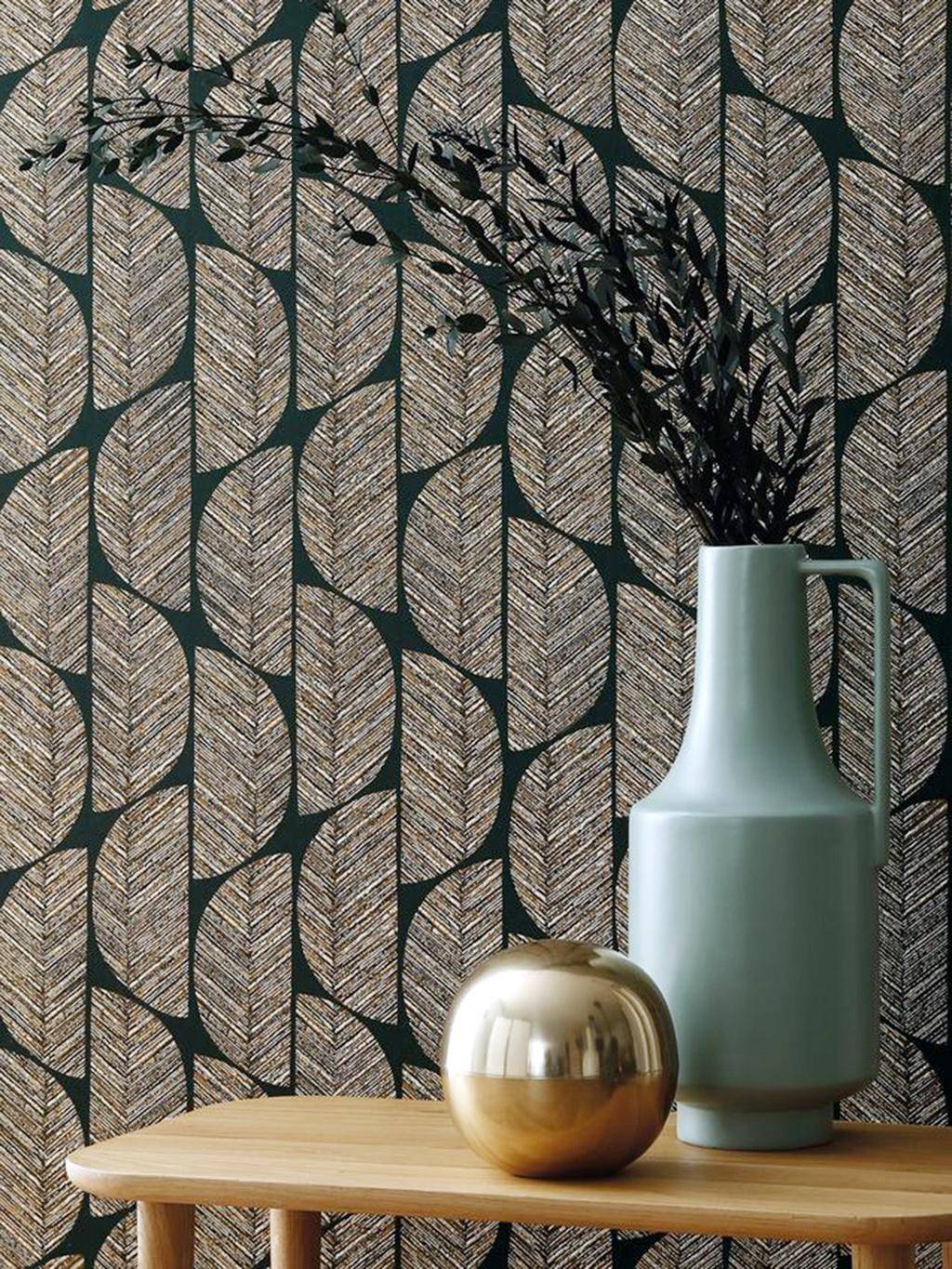 Abelia wallpaper by Casamance in Black – Gold, styled room shot