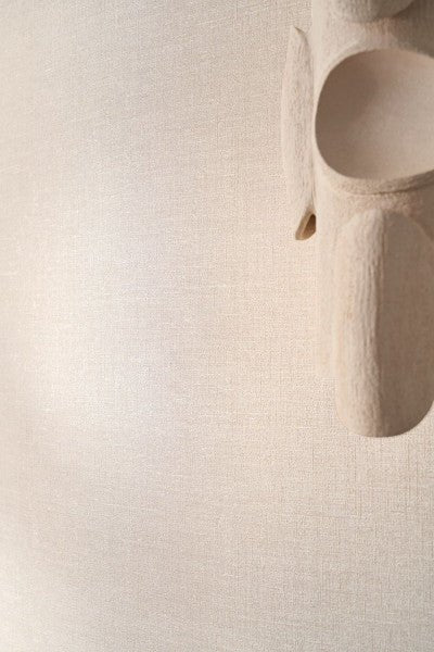 Ankaa wallpaper by Casamance in Beige – Powder, styled room shot