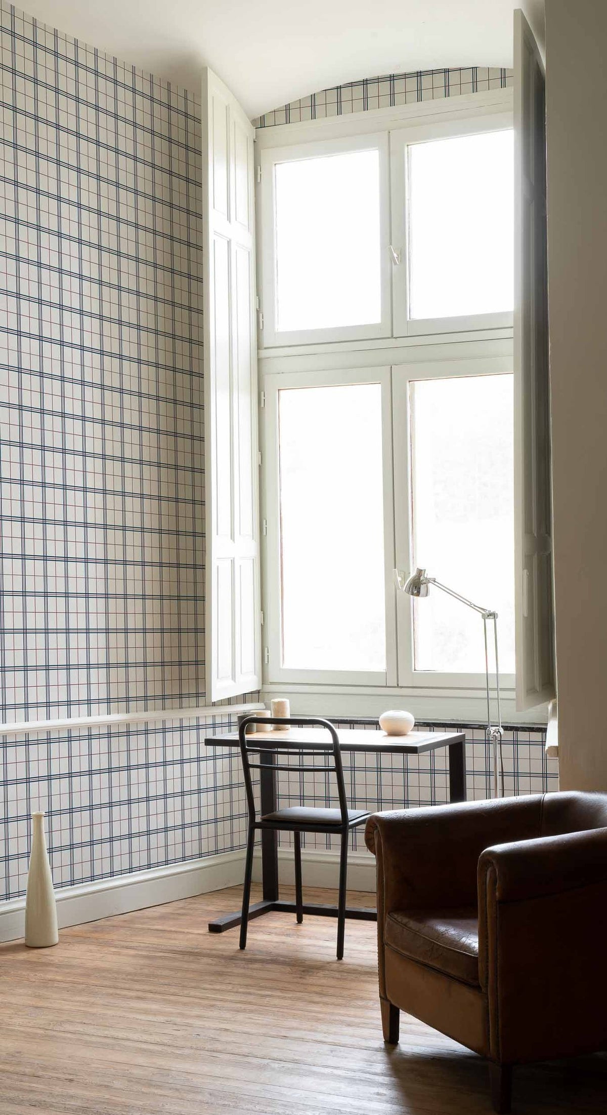 Check 7 wallpaper by Coordonné in Blue – France, styled room