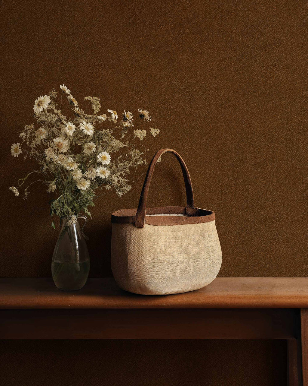 Cuero wallpaper by Coordonné in Copper, styled room