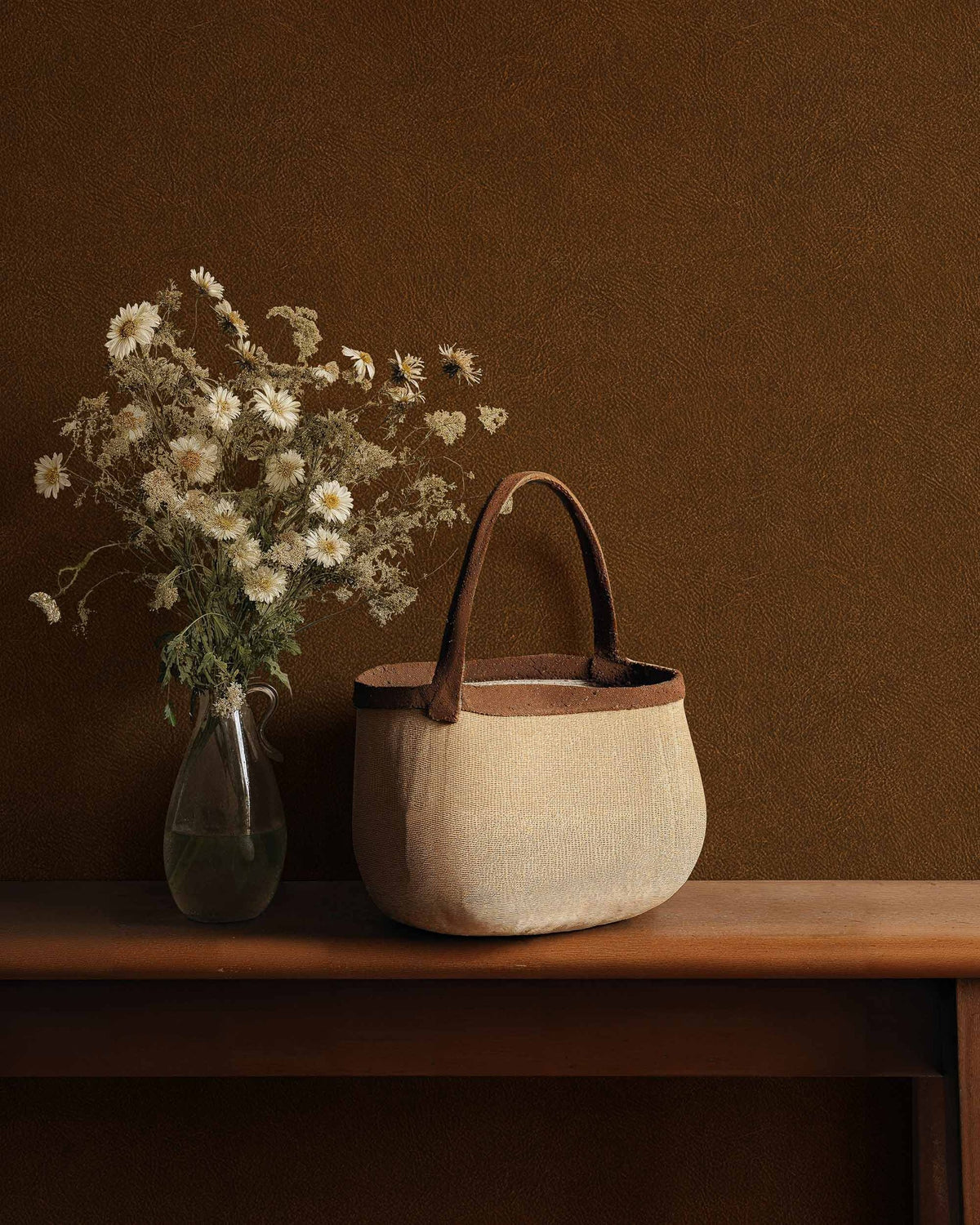 Cuero wallpaper by Coordonné in Copper, styled room