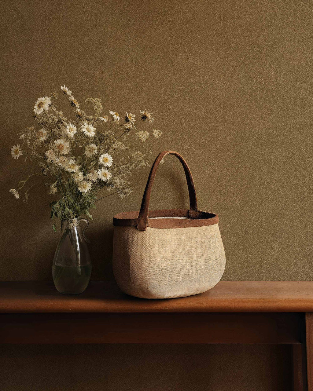 Cuero wallpaper by Coordonné in Light Brown, styled room