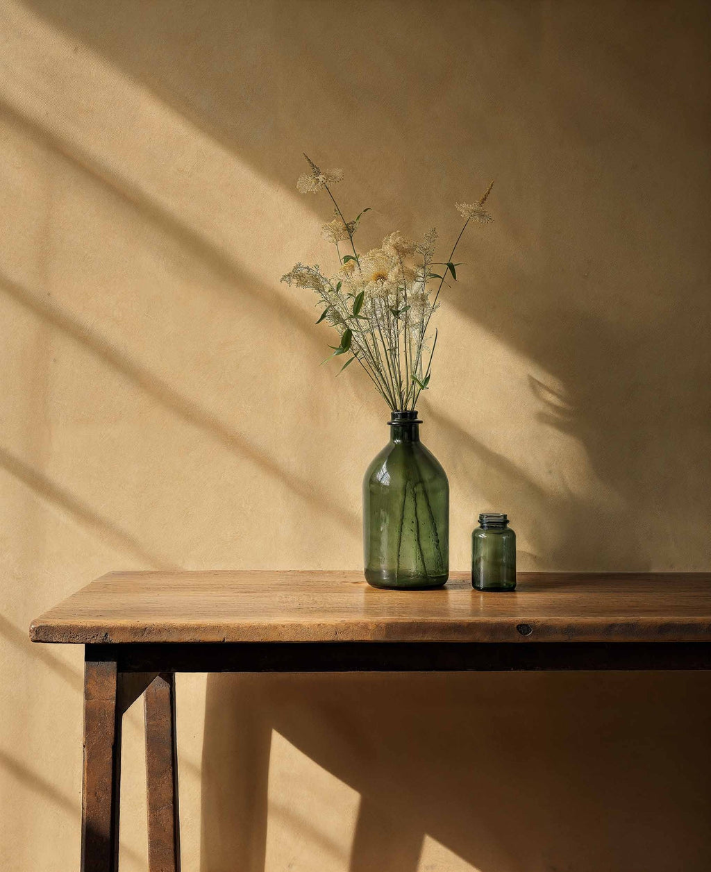 Estuco wallpaper by Coordonné in Yellow, styled room