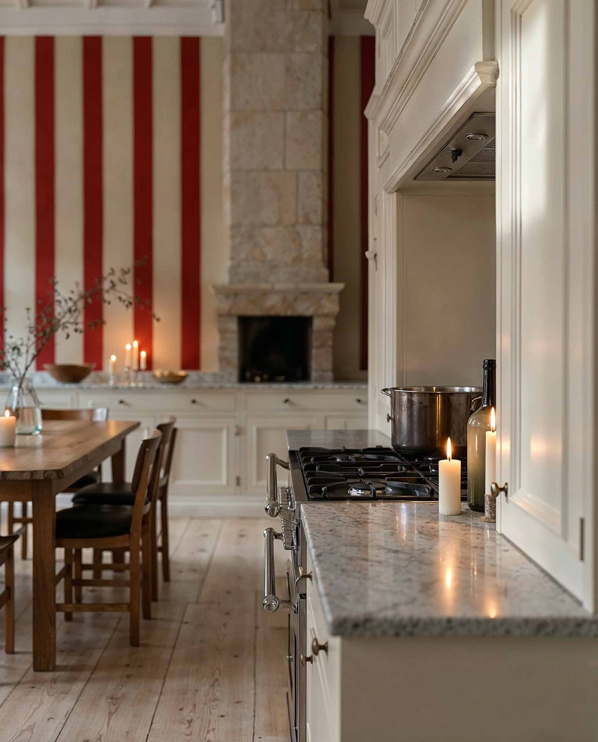Florentine Stripe wallpaper by Coordonné in Red, styled room