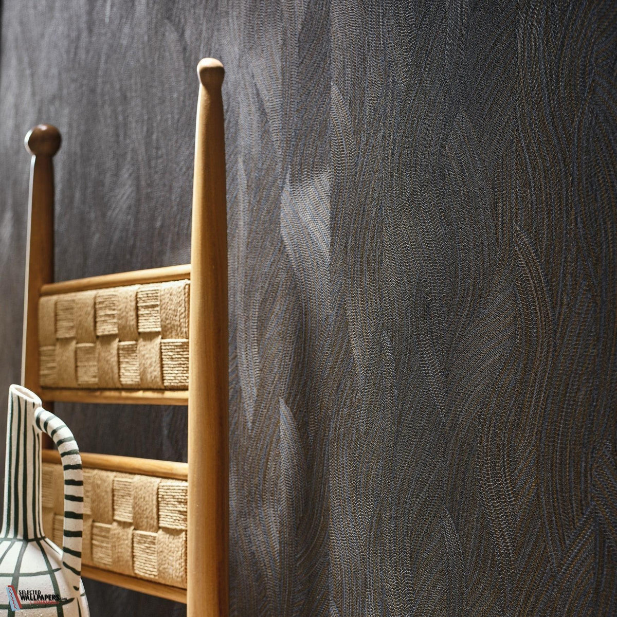Jassine wallpaper by Casamance in Black – Ink, styled room shot