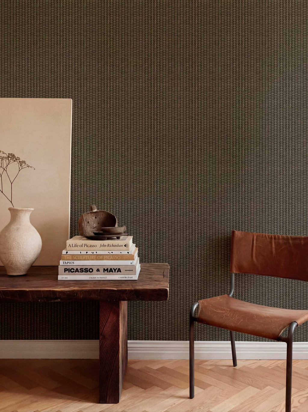 Kuba wallpaper by Coordonné in Black, styled room