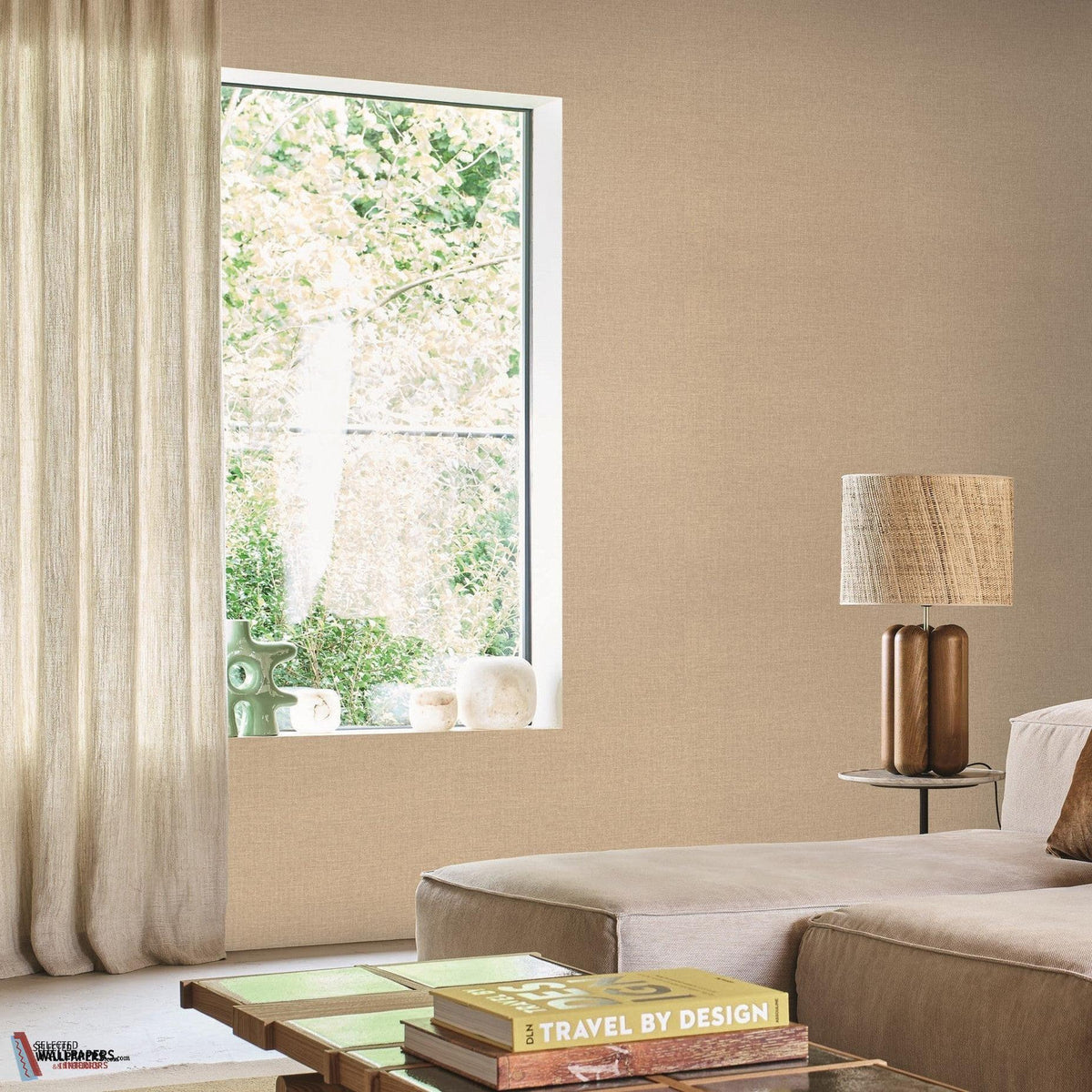 Lienzo wallpaper by Casamance in Beige – Linen, styled room shot