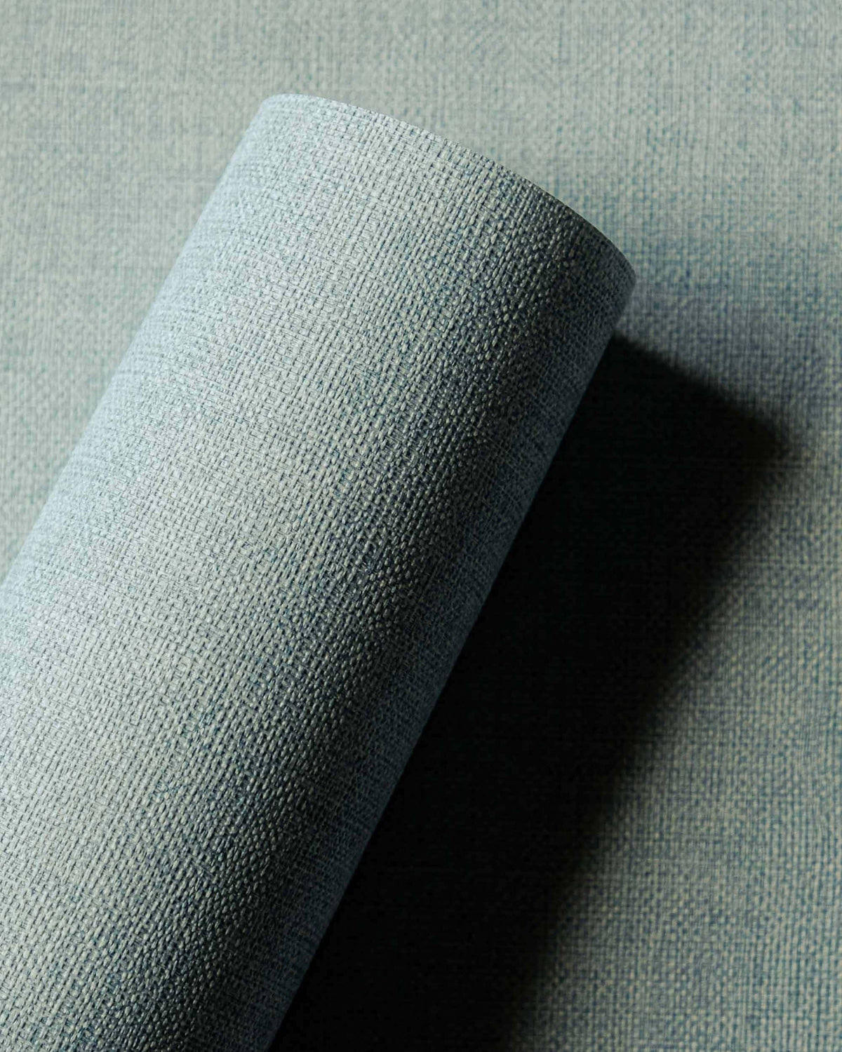 Lin wallpaper by Coordonné in Green – Sage II, roll close-up